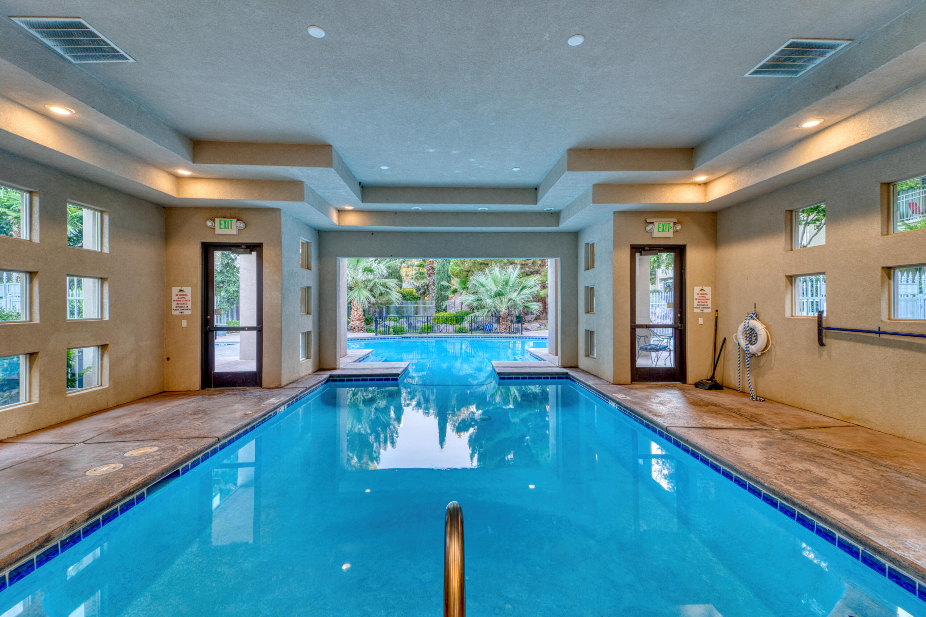 BLACKROCK CONDOS AT STONEBRIDGE - Residential