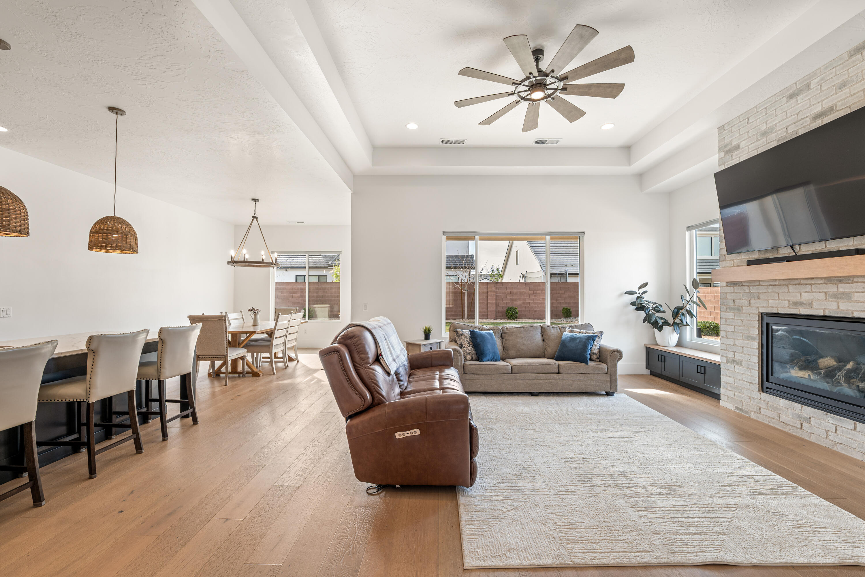 DESERT SAGE - Residential