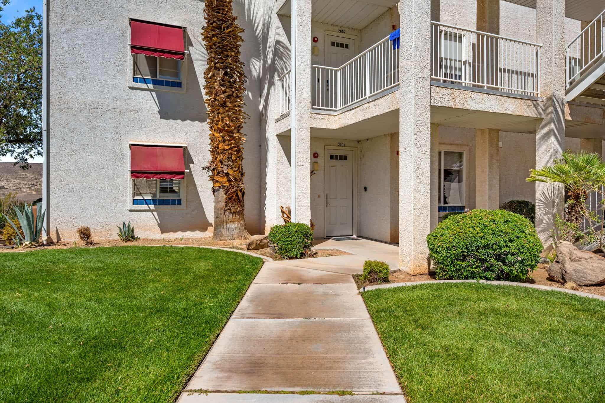 LAS PALMAS RESORT CONDOS - Residential