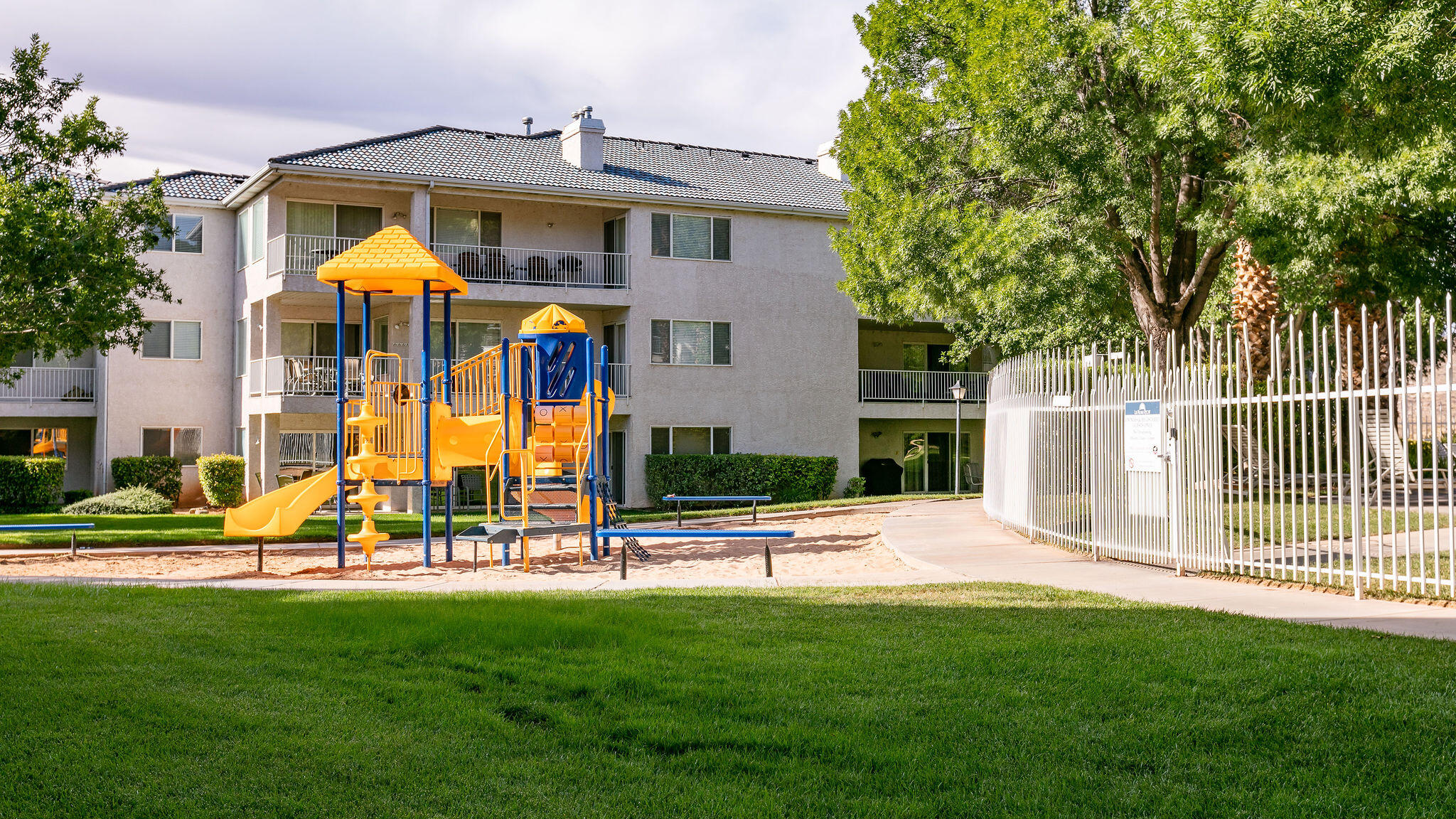 LAS PALMAS RESORT CONDOS - Residential