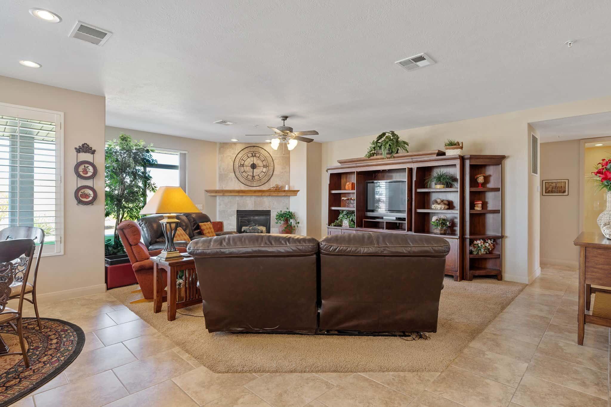 LAS PALMAS RESORT CONDOS - Residential