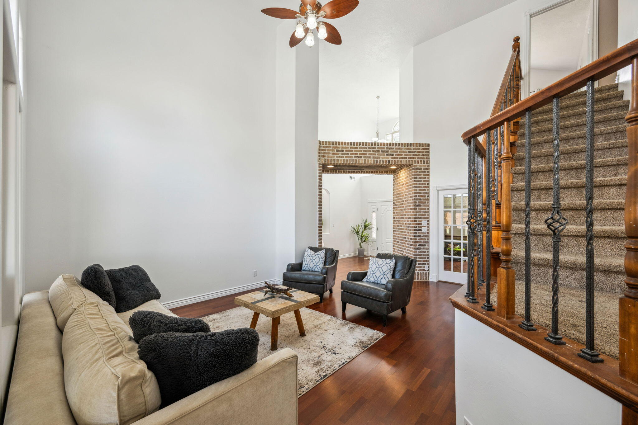 SAGE HOLLOW - Residential