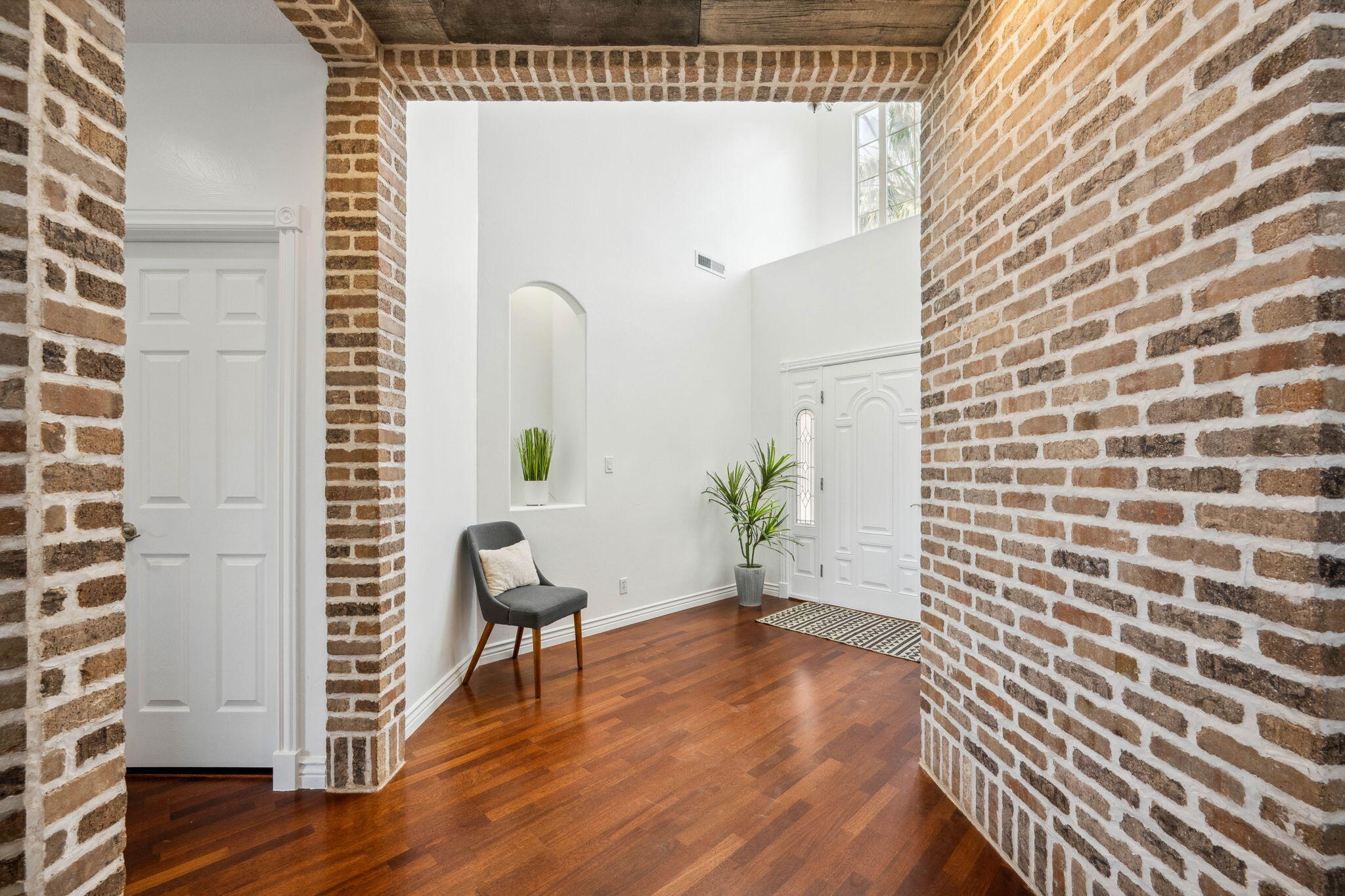 SAGE HOLLOW - Residential