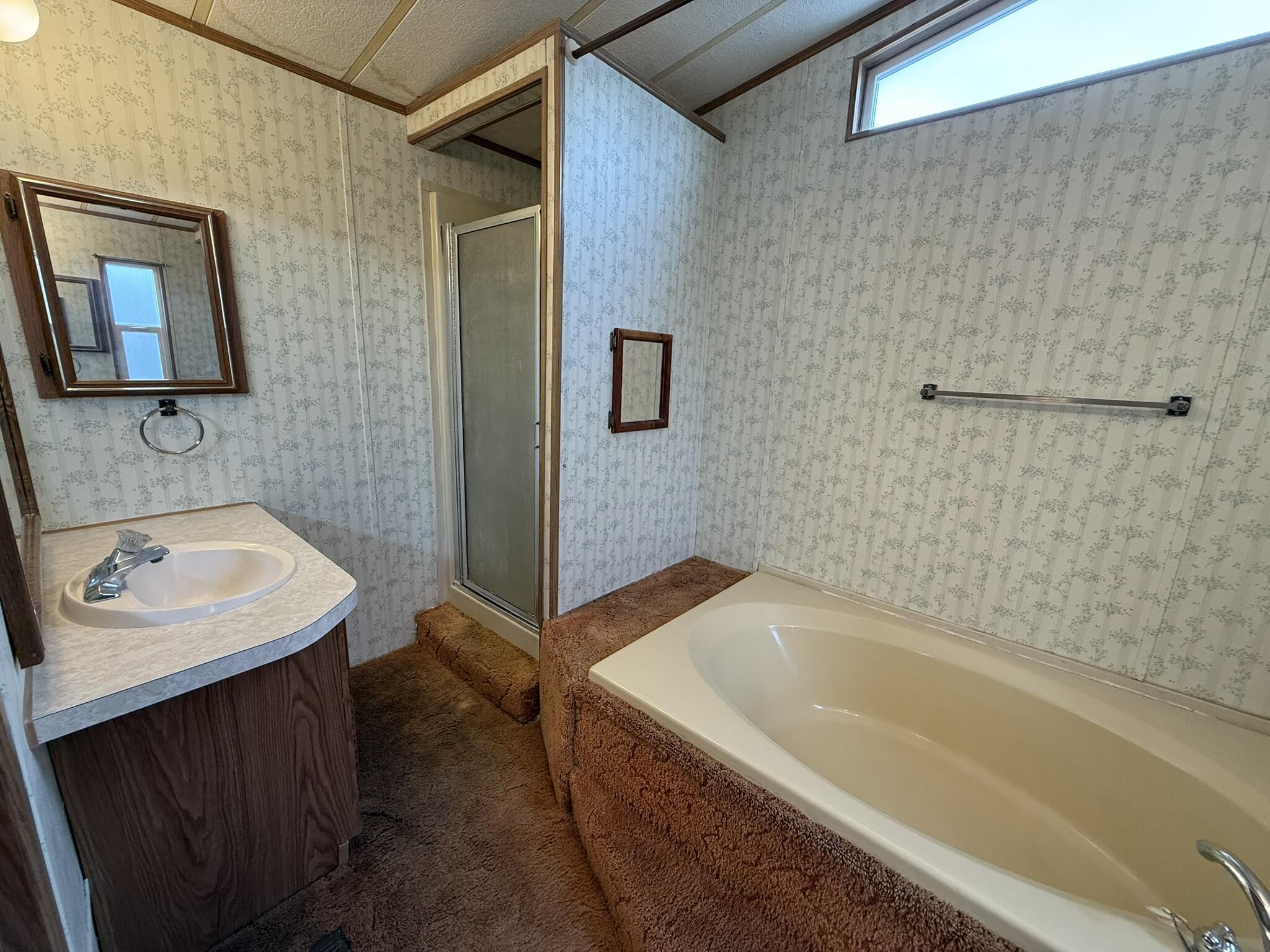 RACING RANCH ESTATES - Residential