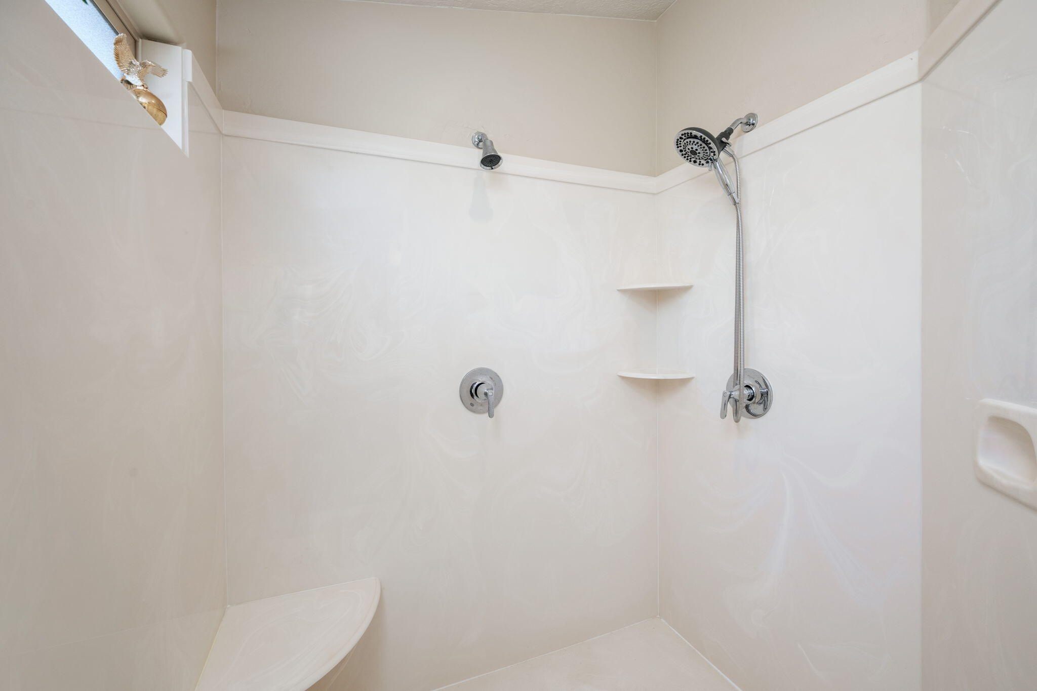 SUGAR PLUM IN THE FIELDS - Residential