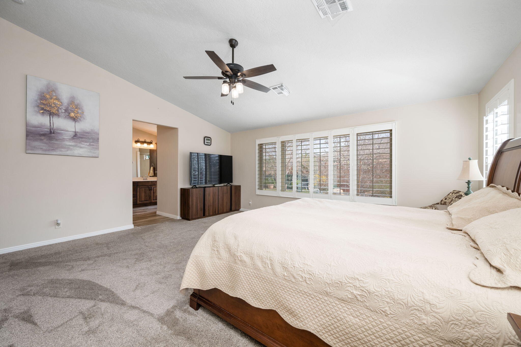 SUGAR PLUM IN THE FIELDS - Residential