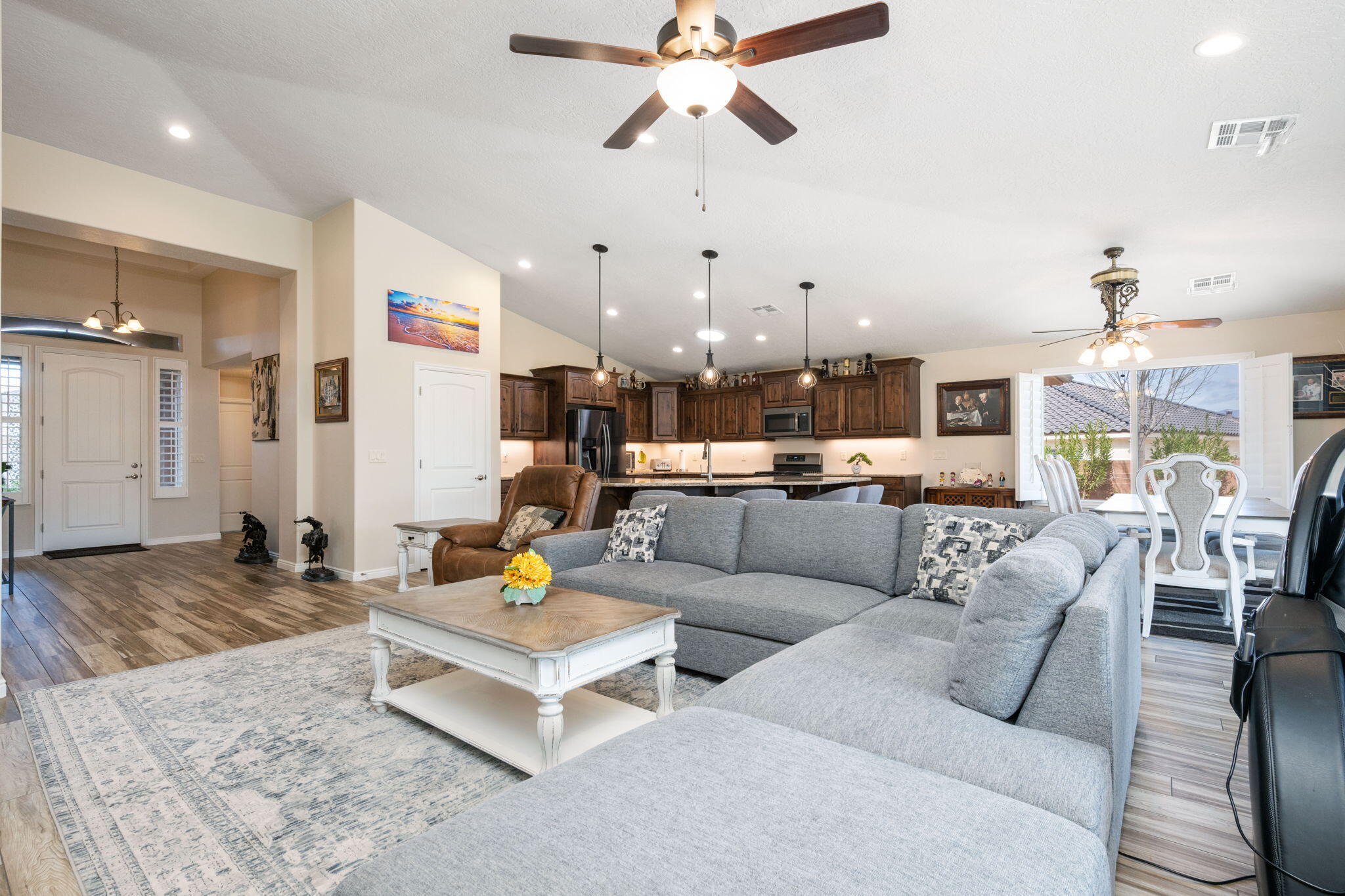 SUGAR PLUM IN THE FIELDS - Residential