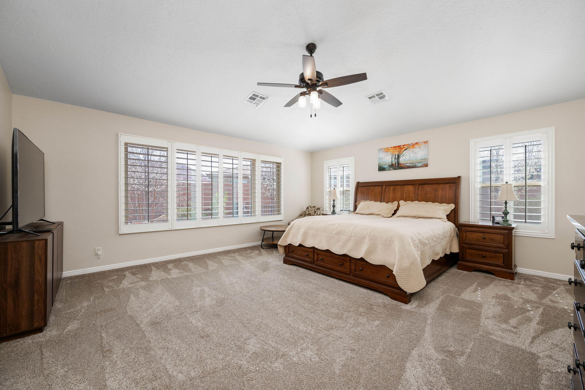 SUGAR PLUM IN THE FIELDS - Residential