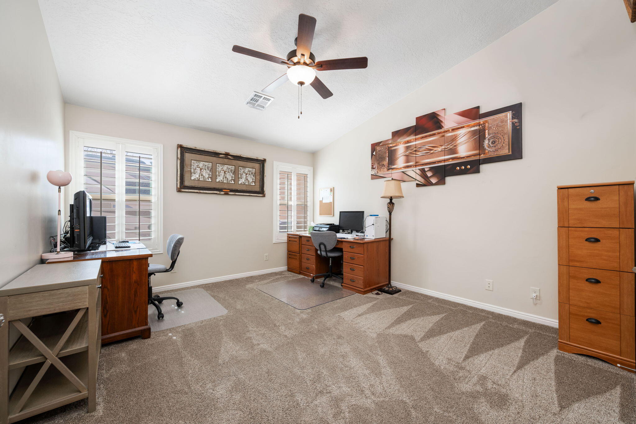 SUGAR PLUM IN THE FIELDS - Residential