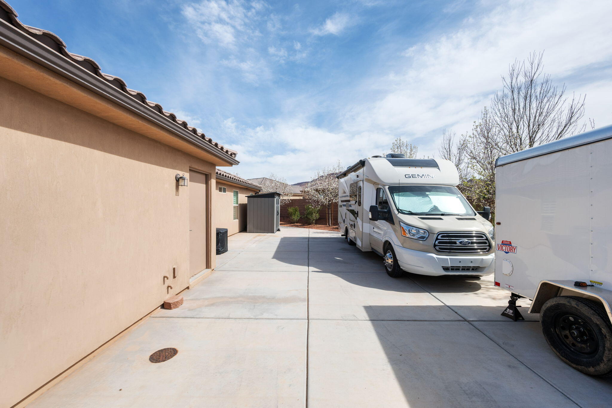 SUGAR PLUM IN THE FIELDS - Residential