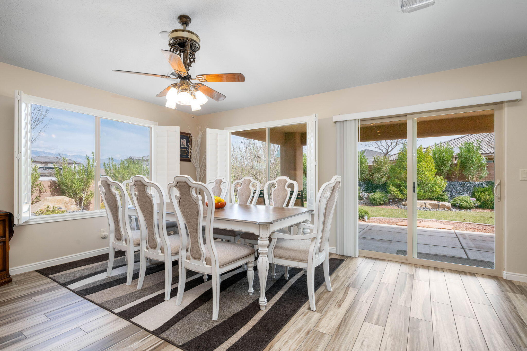 SUGAR PLUM IN THE FIELDS - Residential