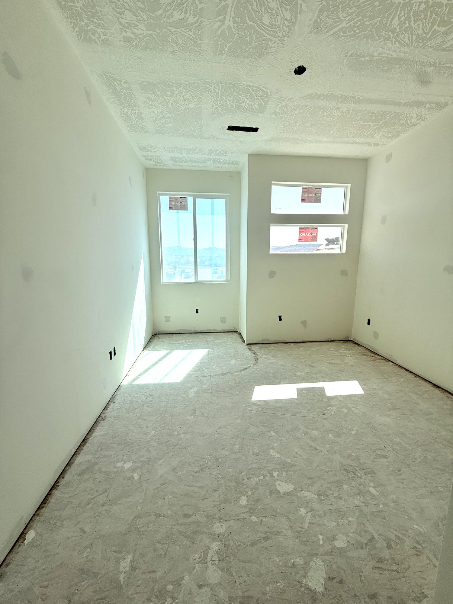 FRANKLIN FIELDS - Residential