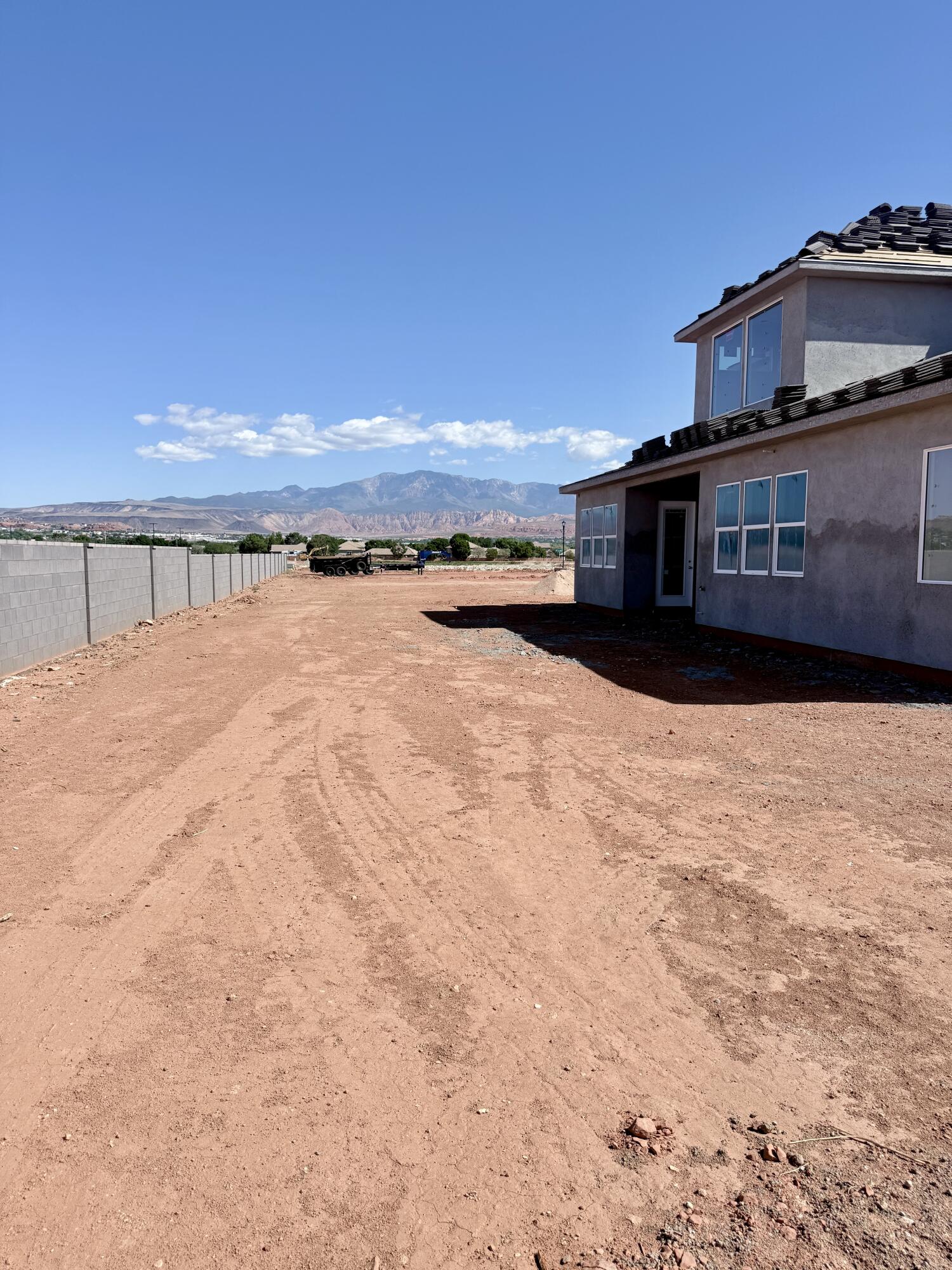 FRANKLIN FIELDS - Residential