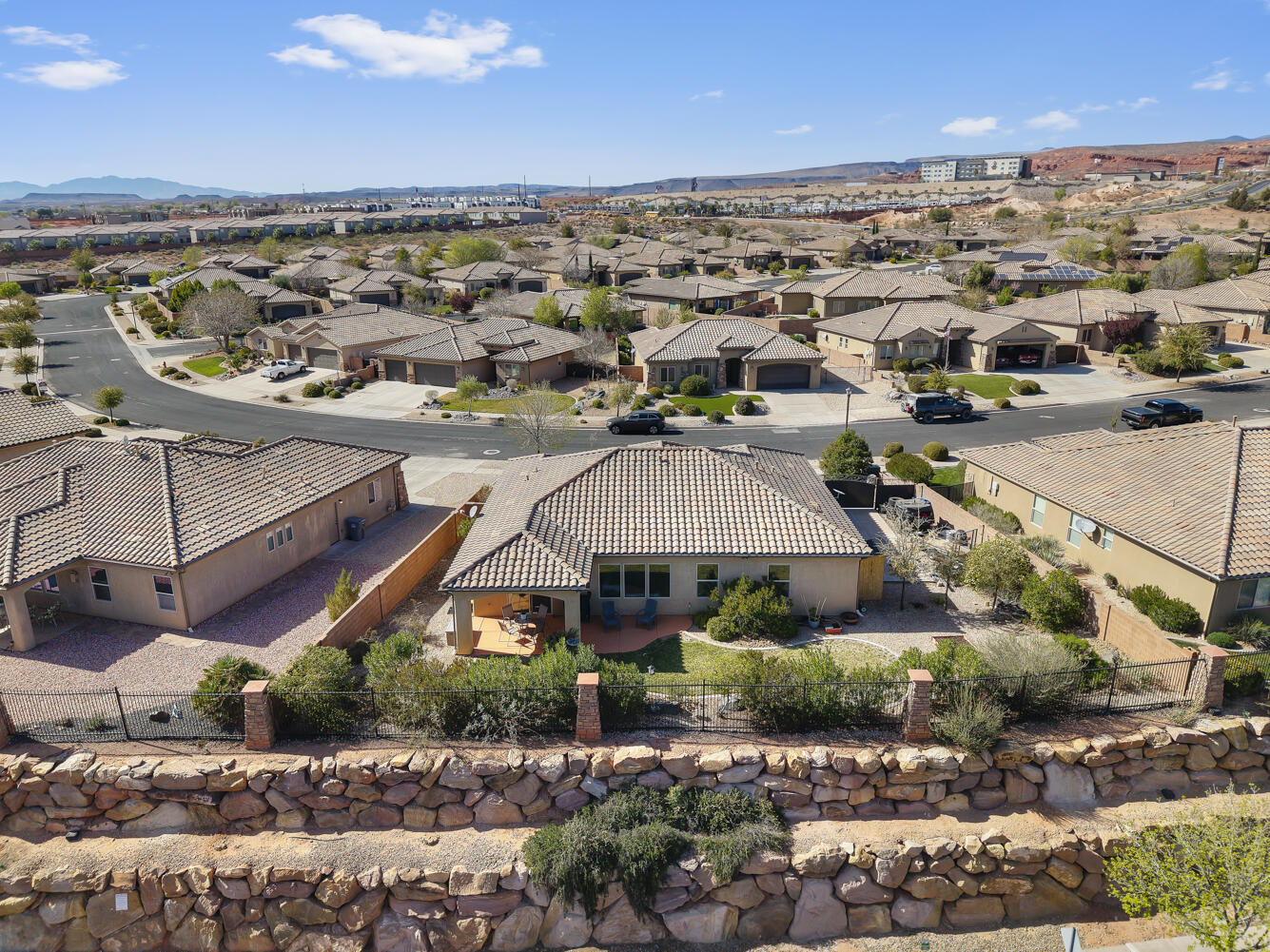 SIENNA HEIGHTS - Residential