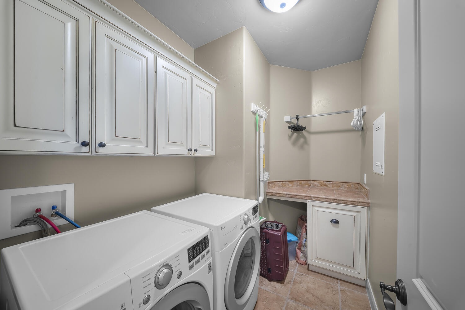 SIENNA HEIGHTS - Residential