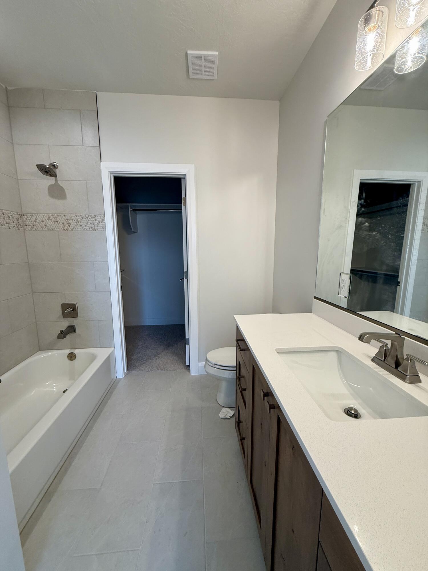 FRANKLIN FIELDS - Residential