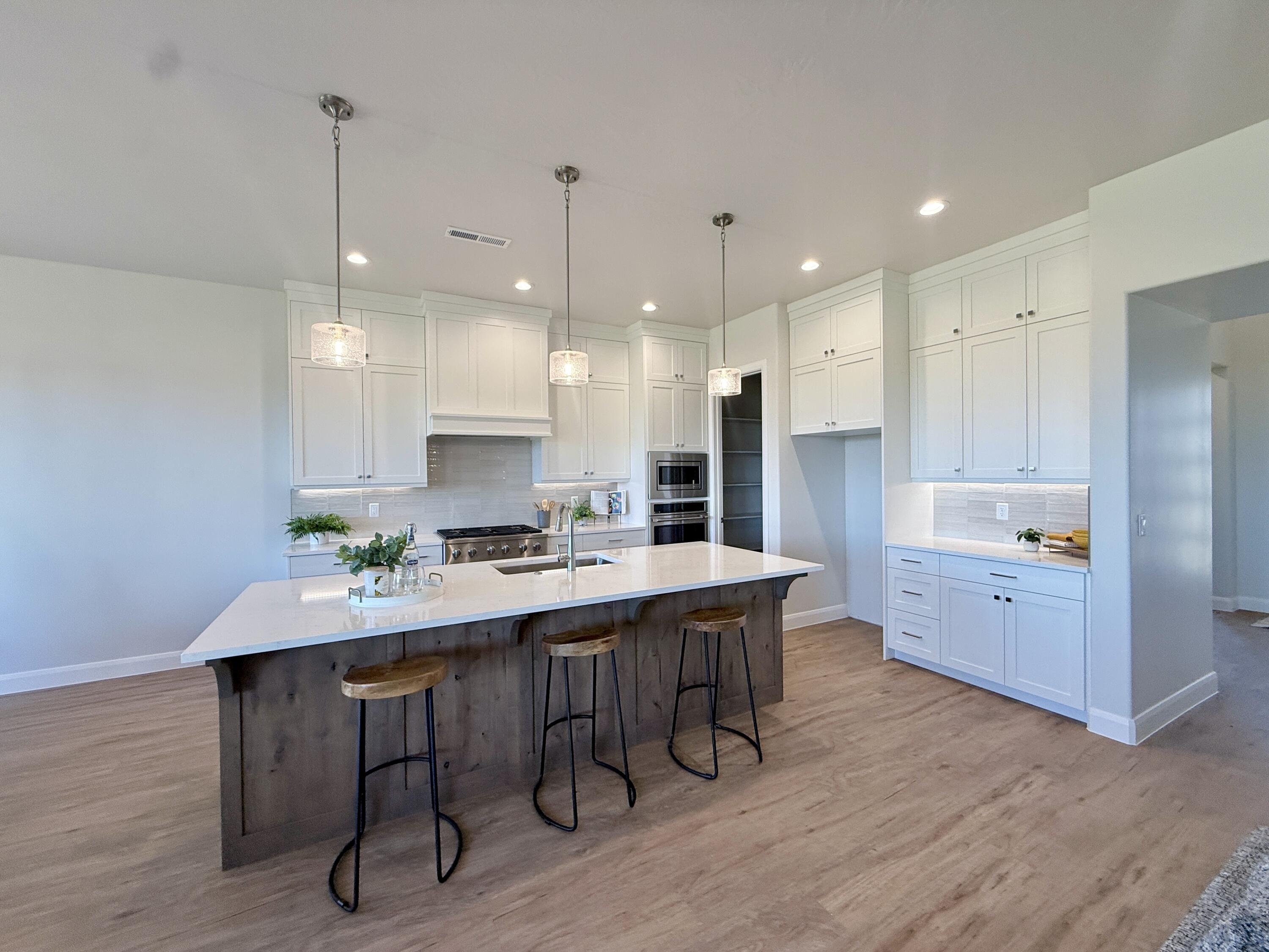 FRANKLIN FIELDS - Residential