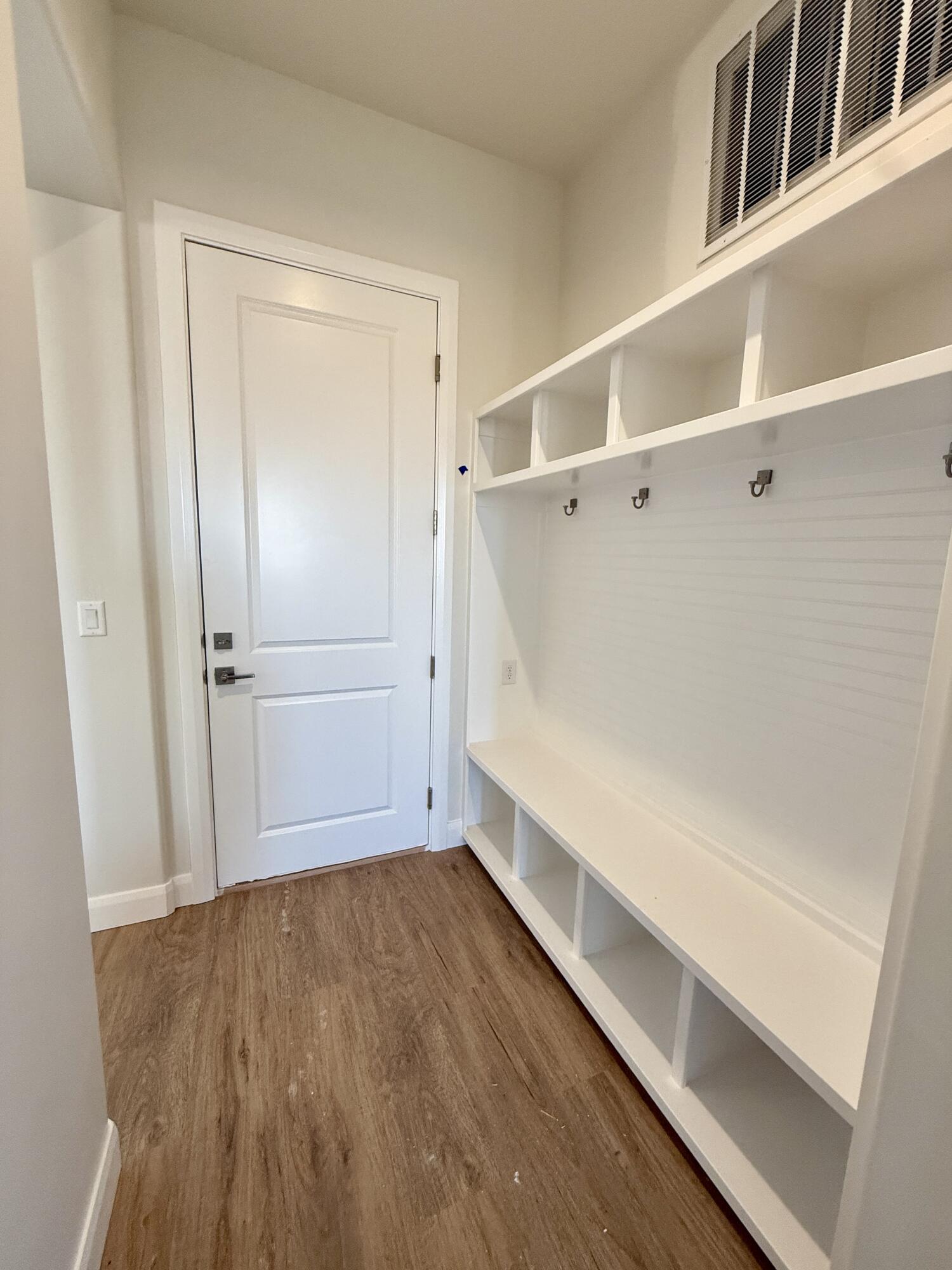 FRANKLIN FIELDS - Residential