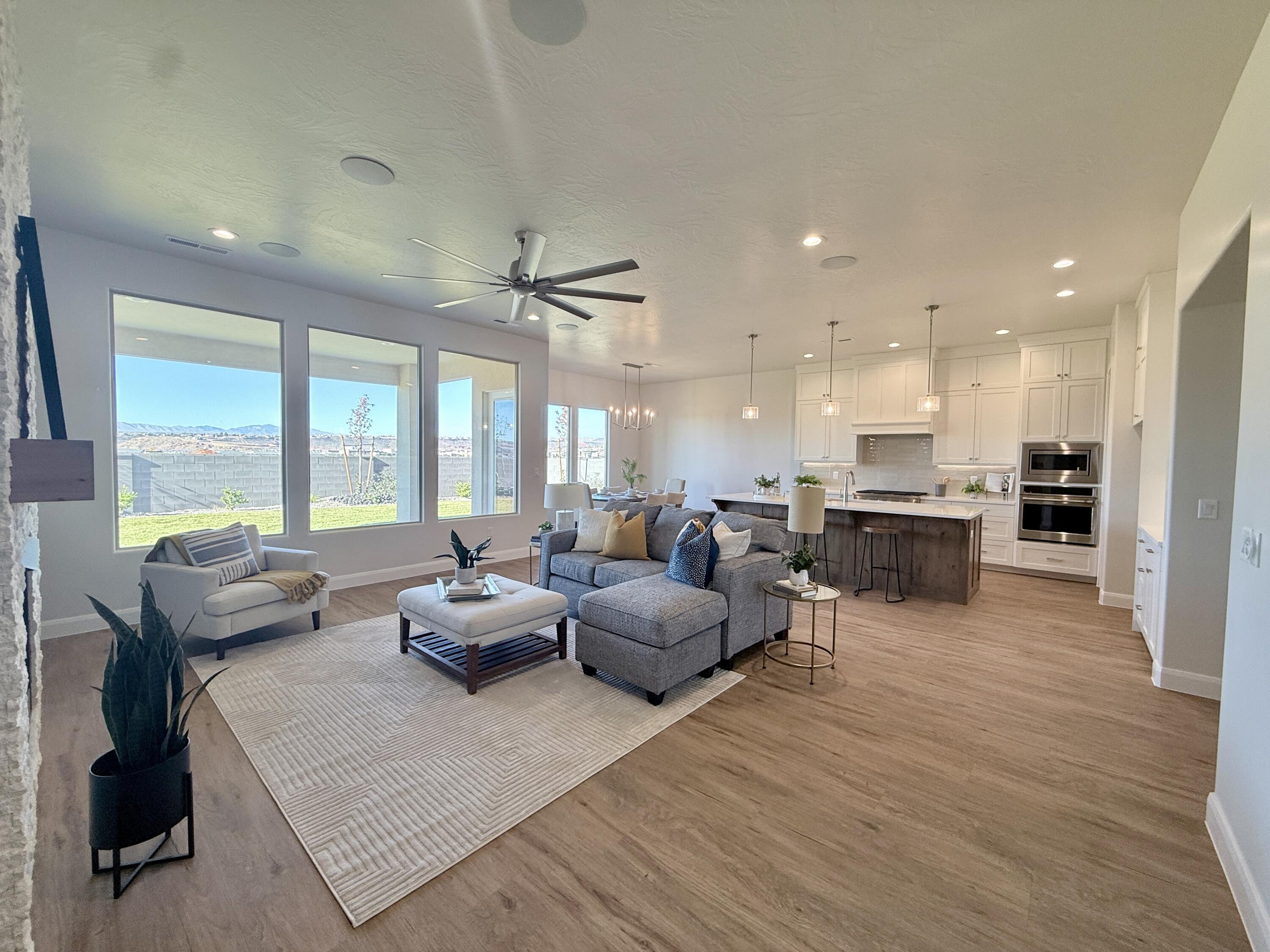 FRANKLIN FIELDS - Residential