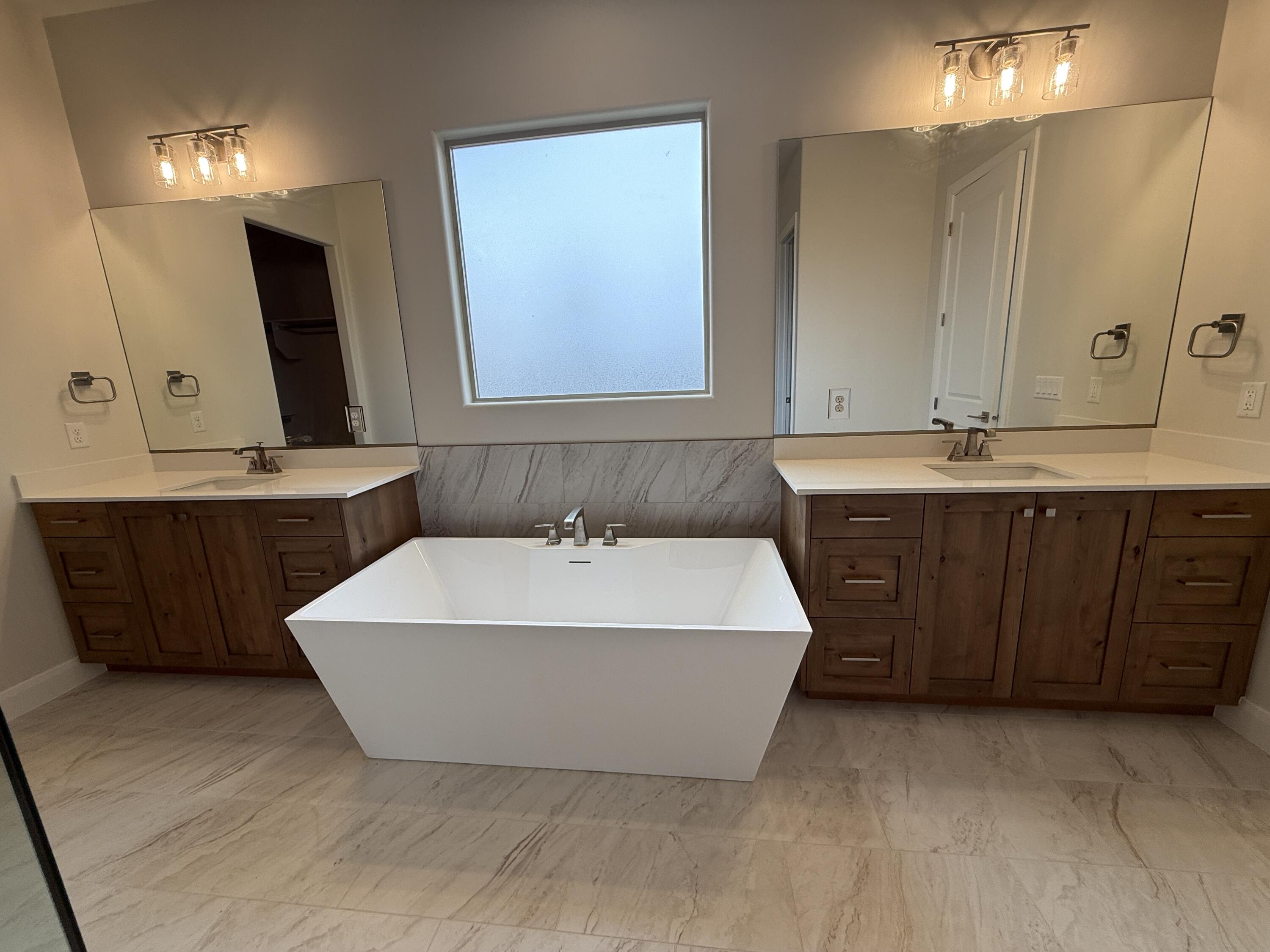 FRANKLIN FIELDS - Residential