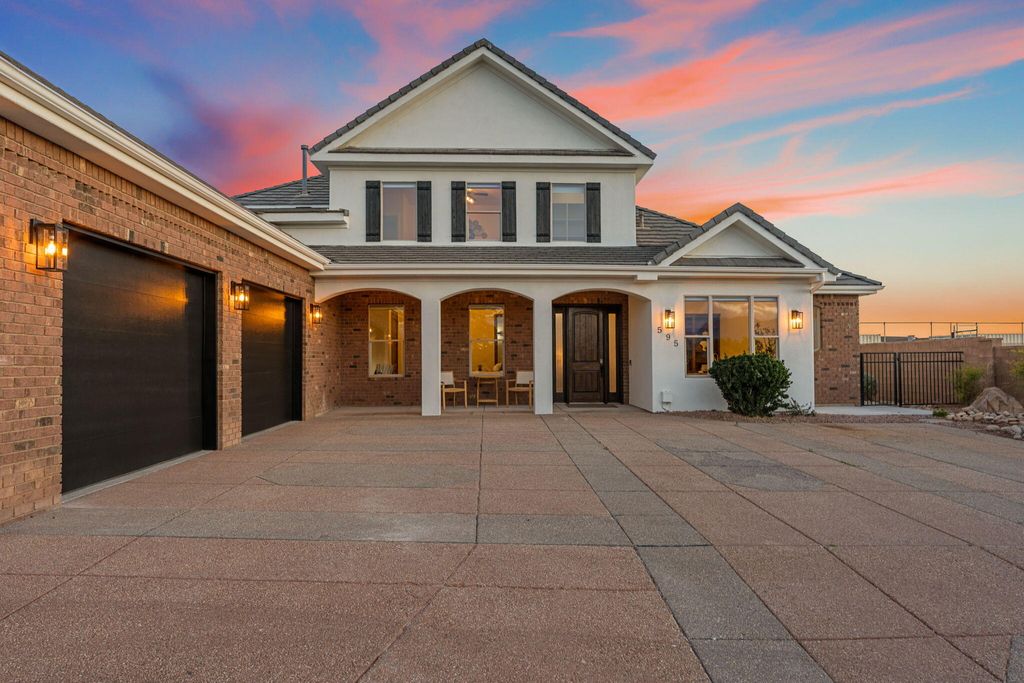 Photo of 595 W 2050 S, Hurricane, UT 84737 (MLS # 26-271687)
