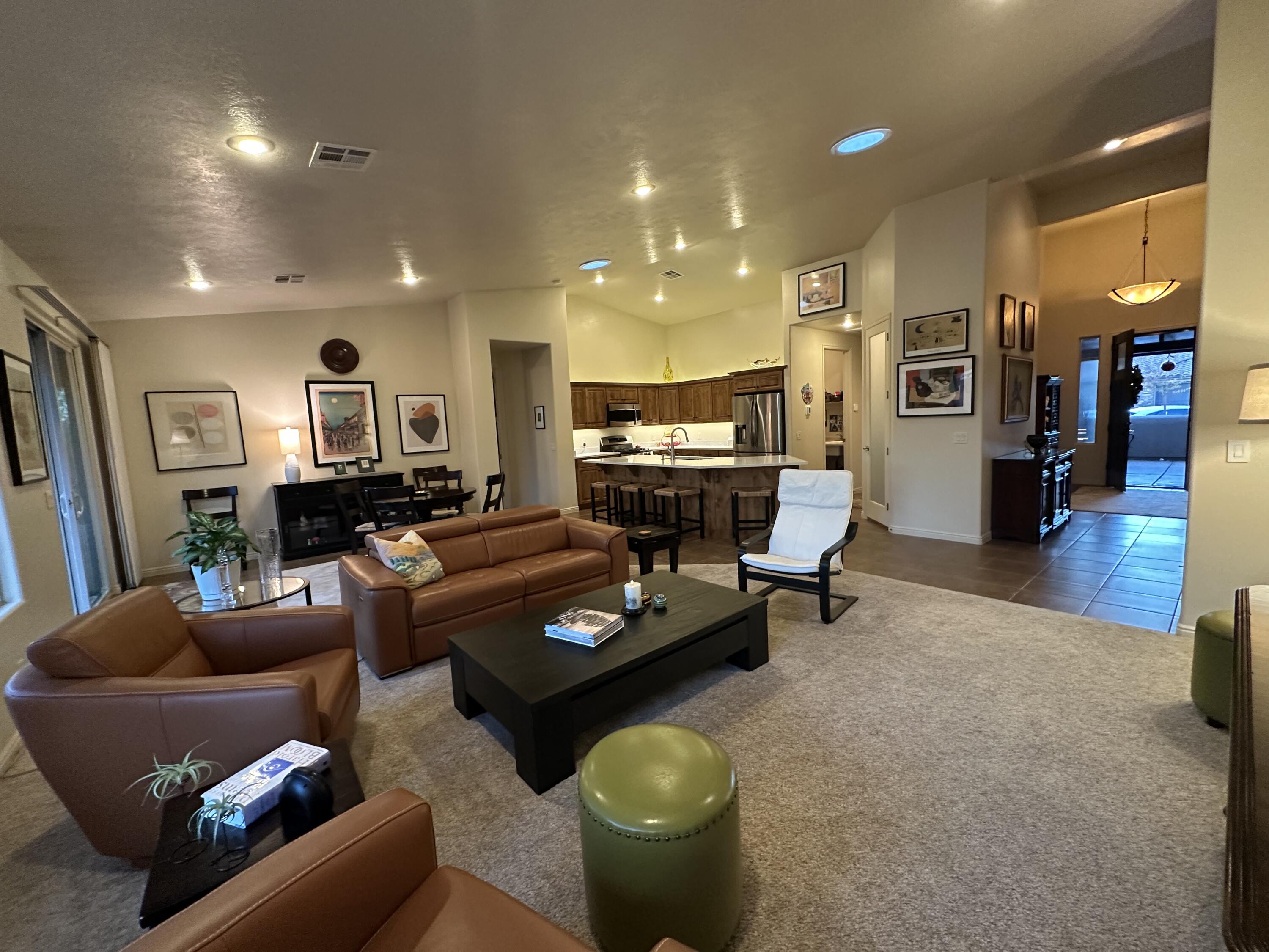 SUN CREST WEST - Residential