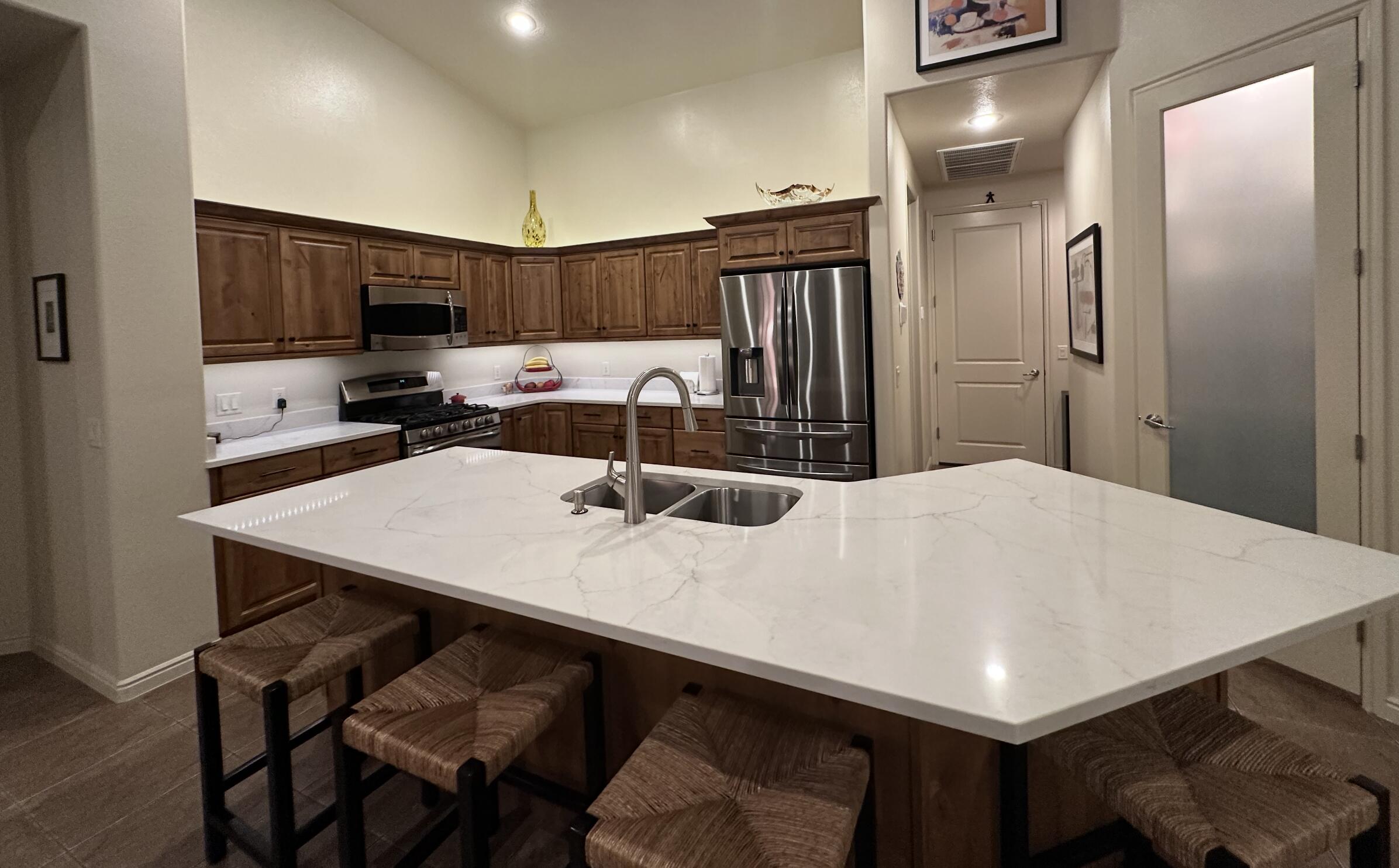 SUN CREST WEST - Residential