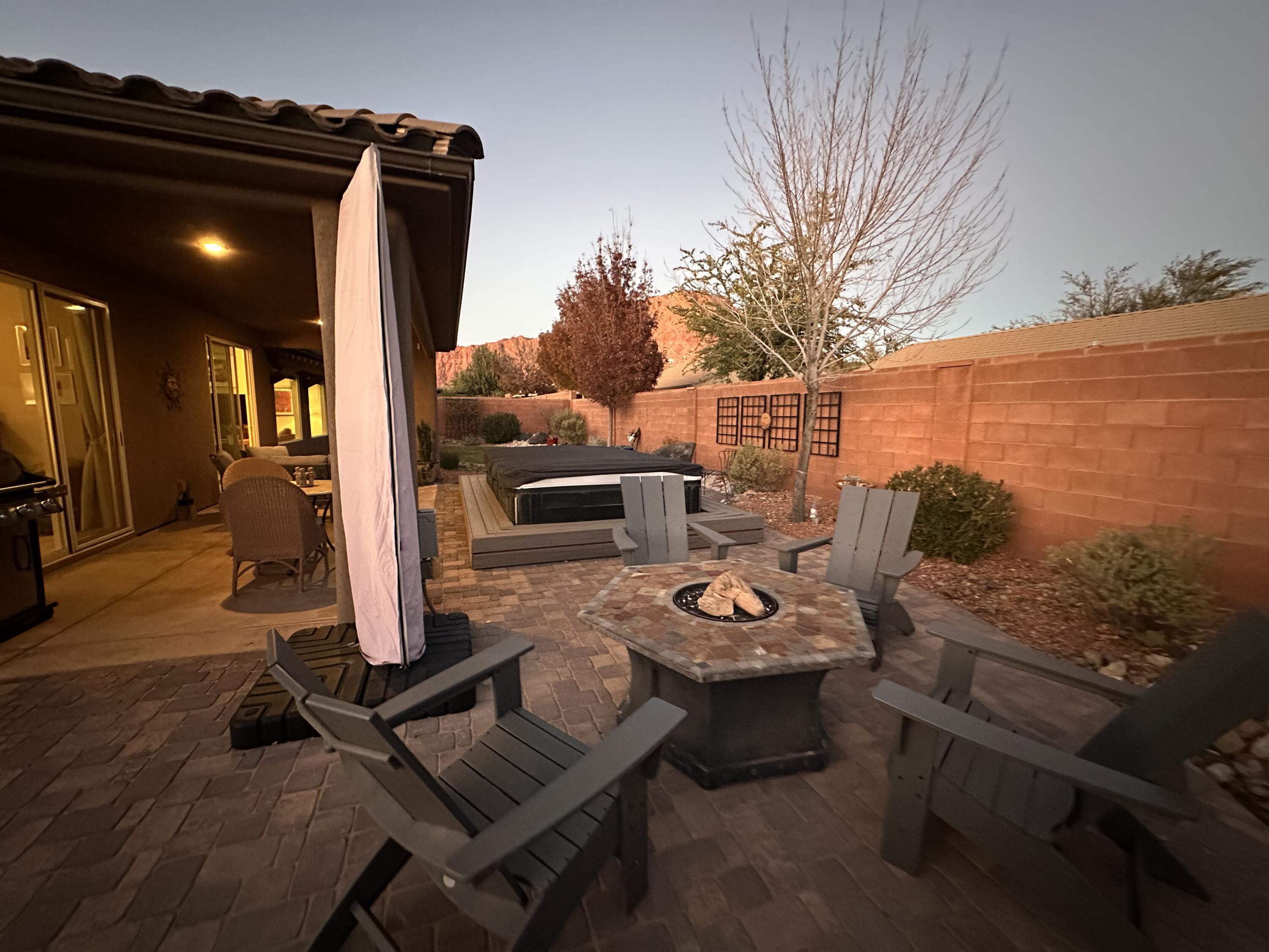 SUN CREST WEST - Residential