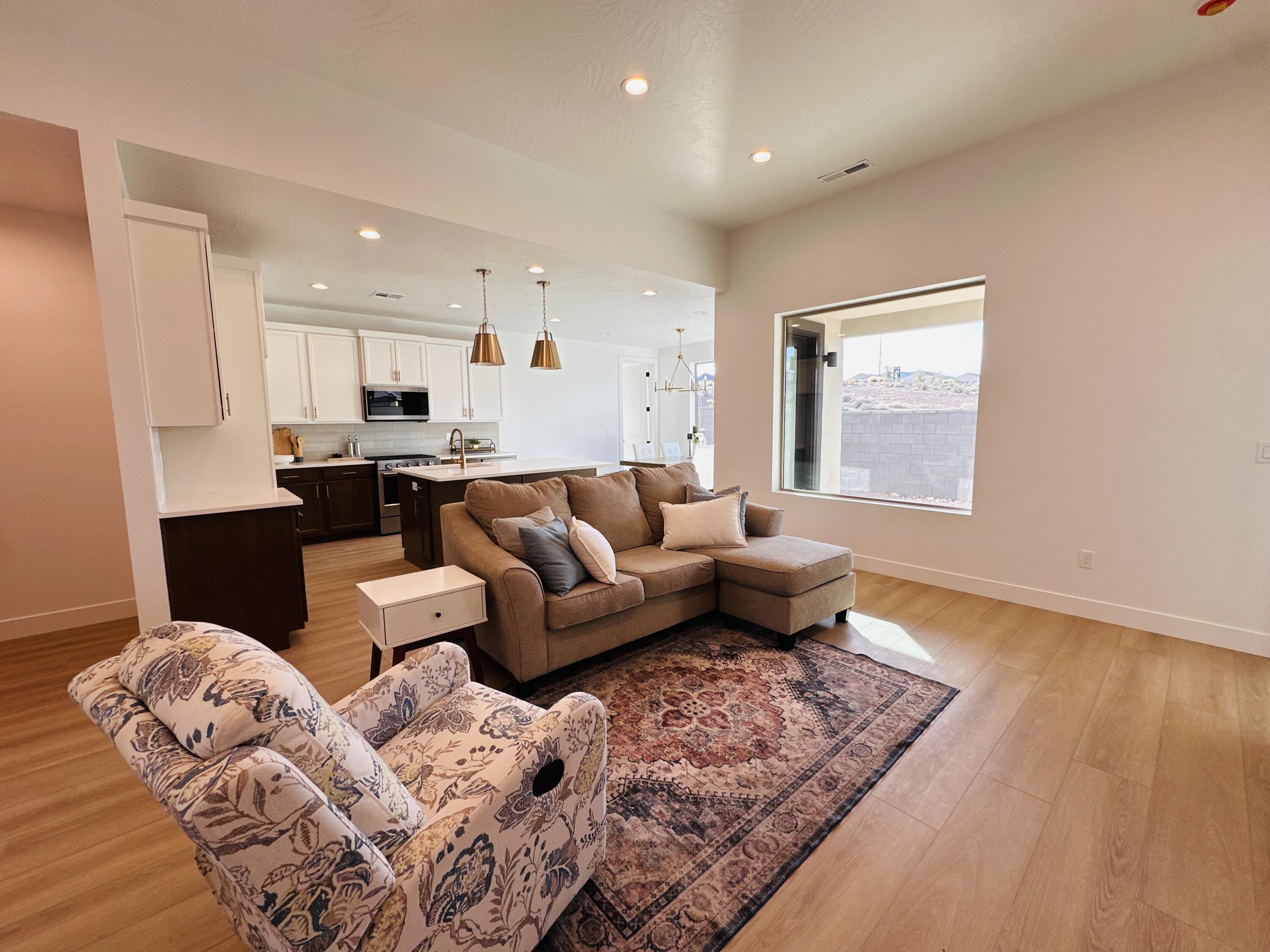 ROSALIA RIDGE AT DIVARIO - Residential