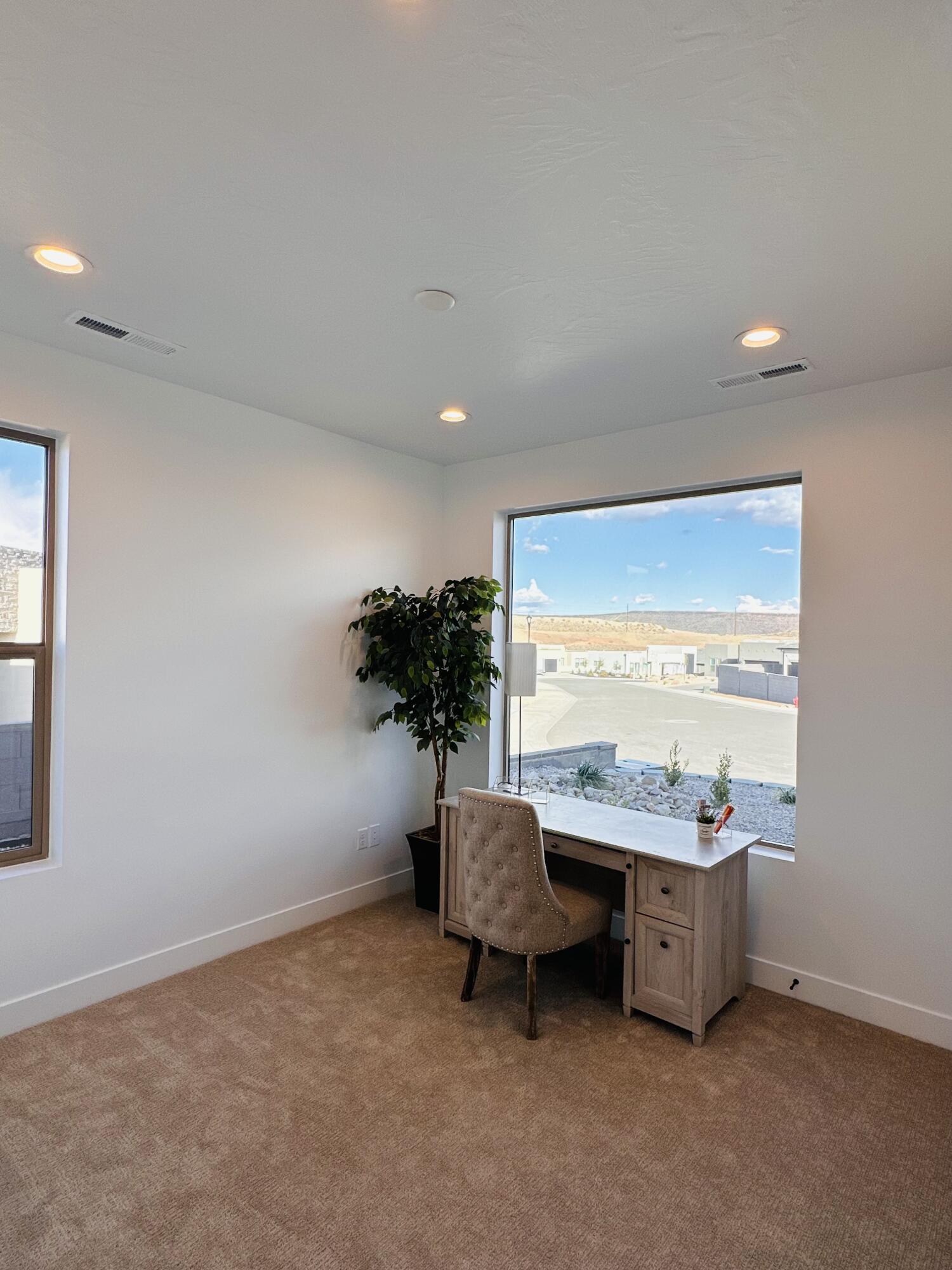 ROSALIA RIDGE AT DIVARIO - Residential