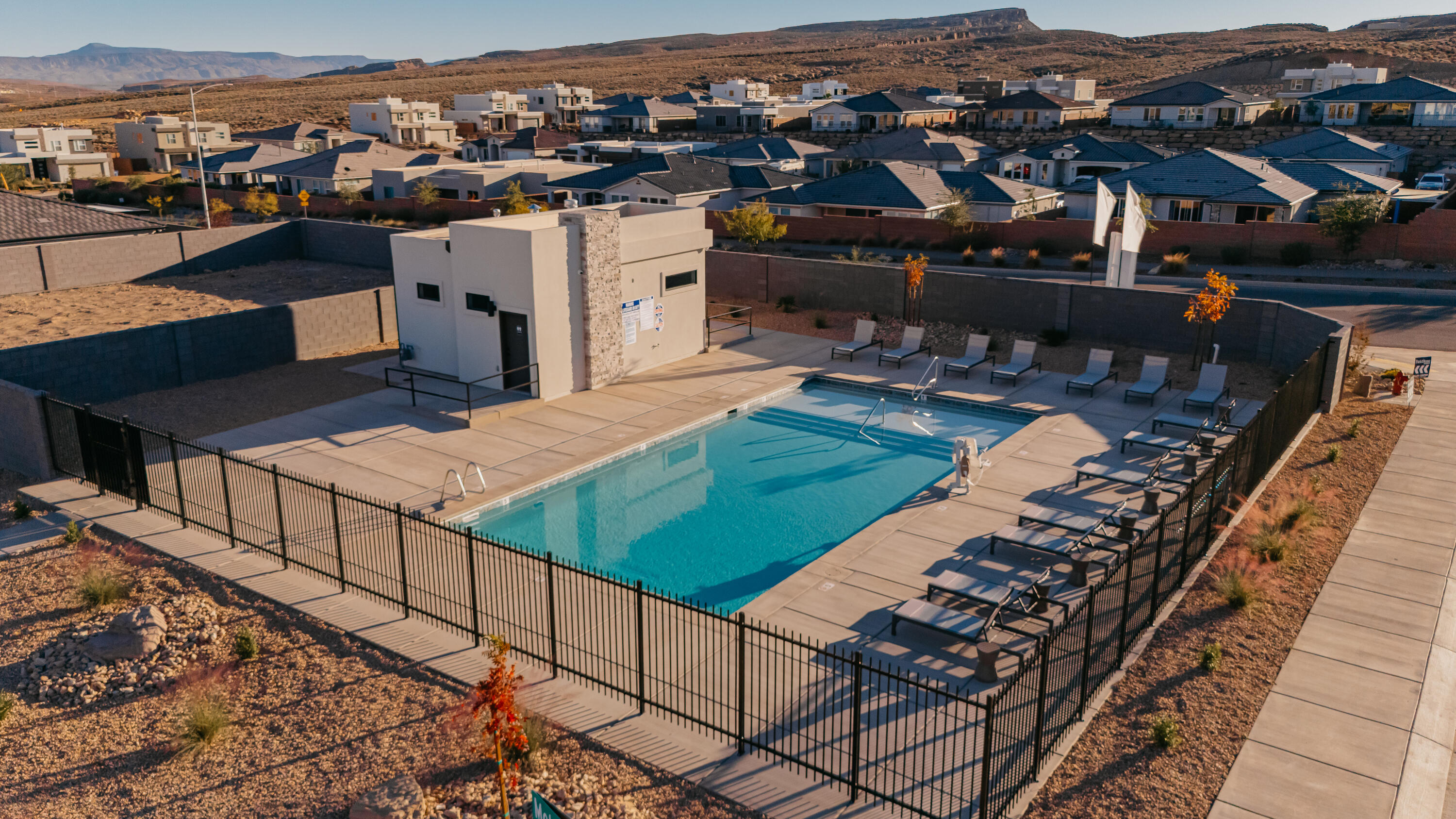 ROSALIA RIDGE AT DIVARIO - Residential