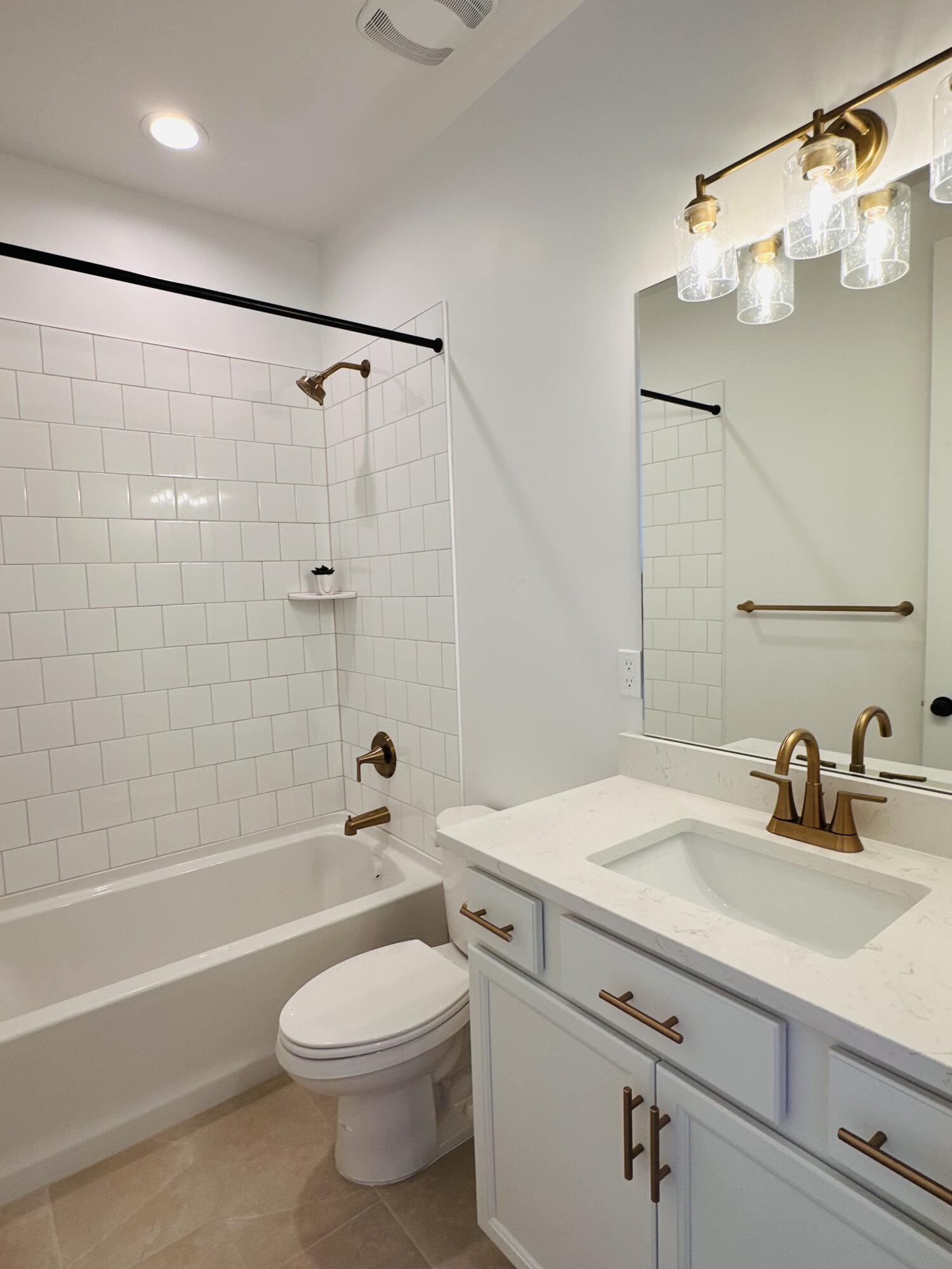 ROSALIA RIDGE AT DIVARIO - Residential