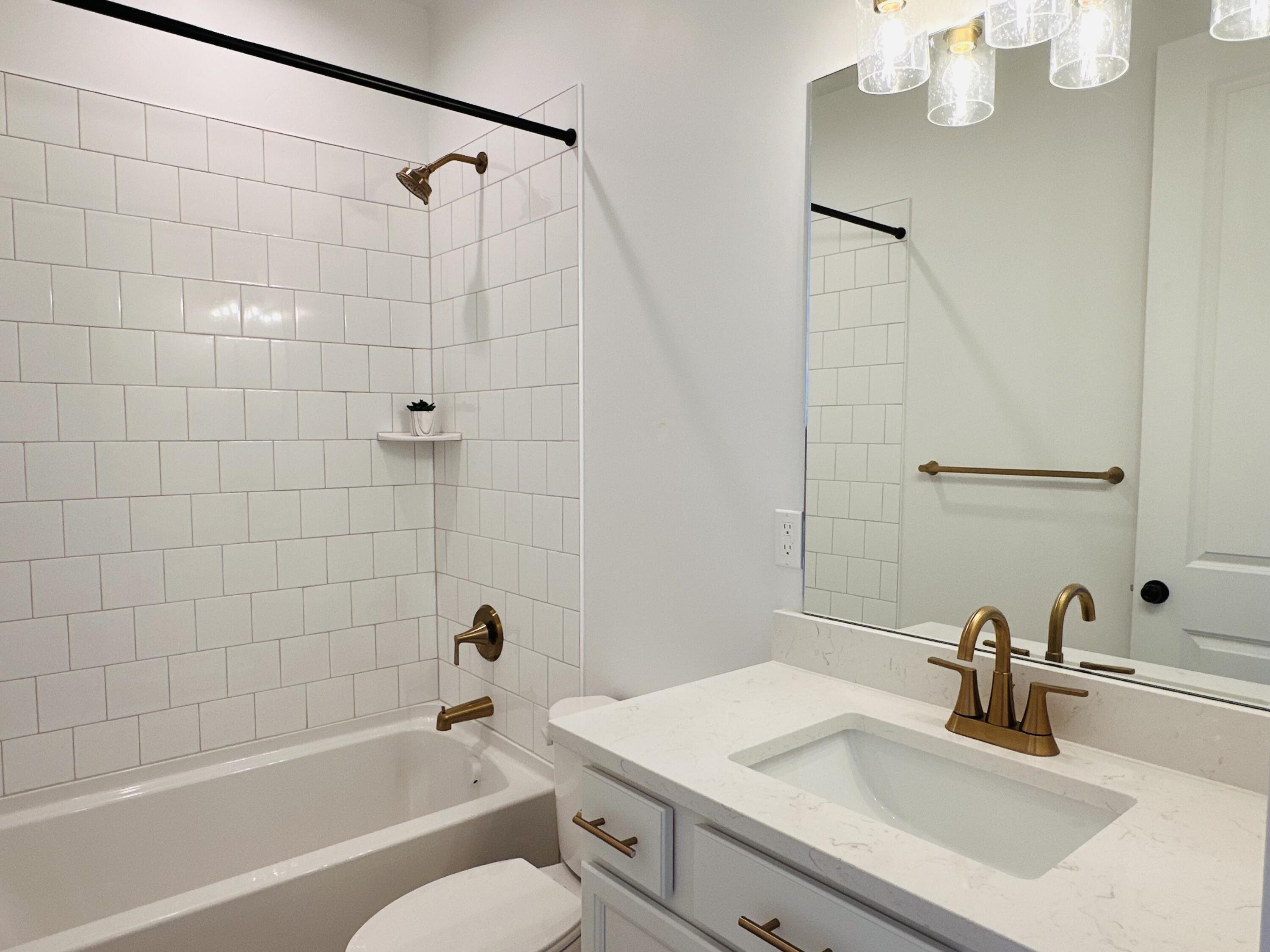 ROSALIA RIDGE AT DIVARIO - Residential