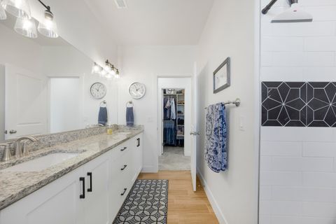 Tiny photo for 438 N Stone Mountain DR 16 #16, Saint George, UT 84770 (MLS # 26-274137)