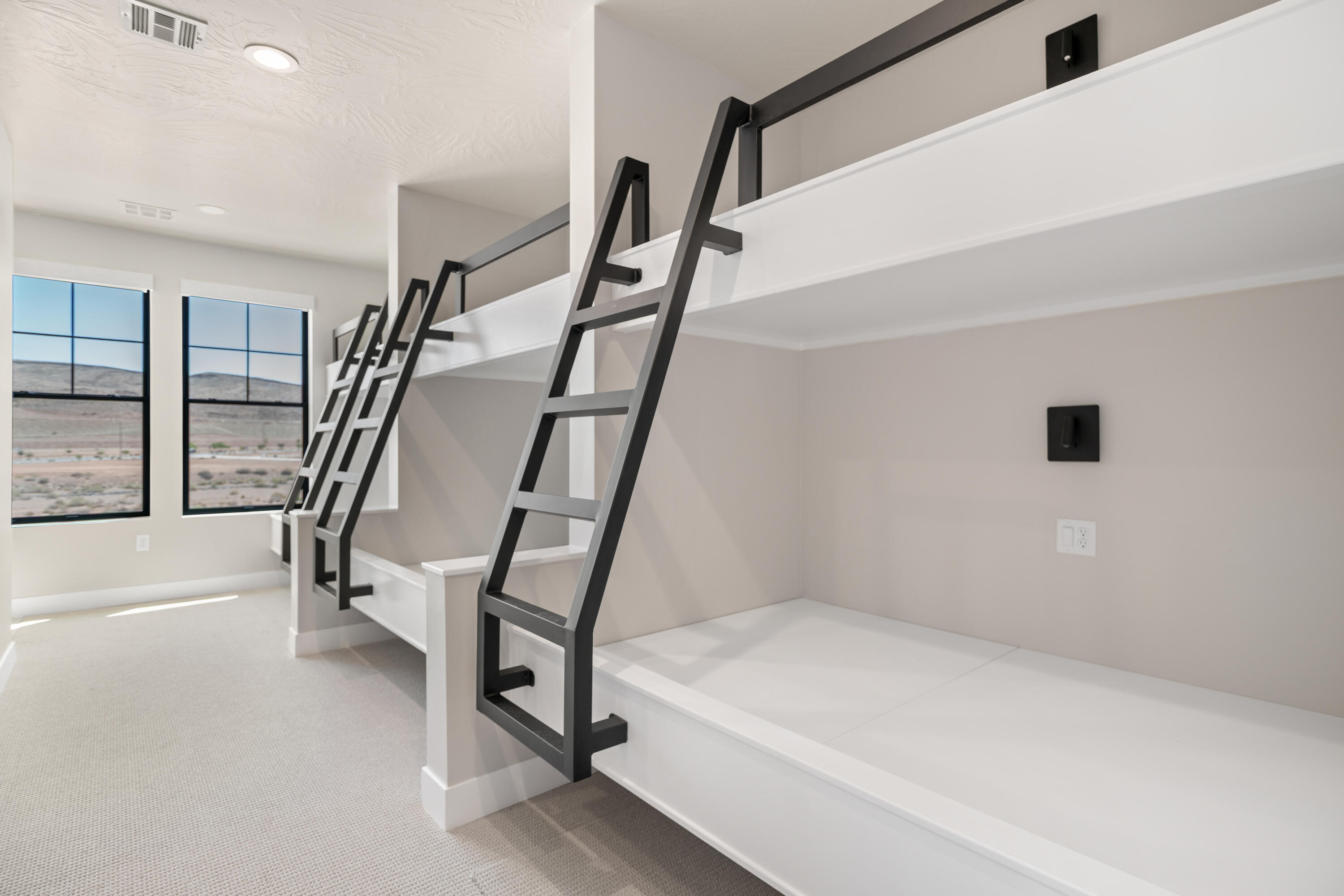 DESERT COLOR RESORT - Residential