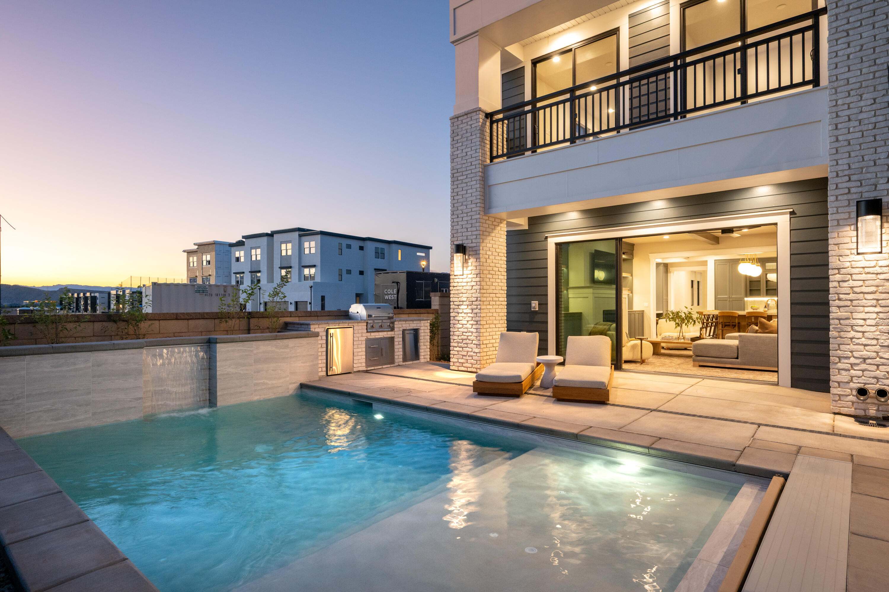 DESERT COLOR RESORT - Residential