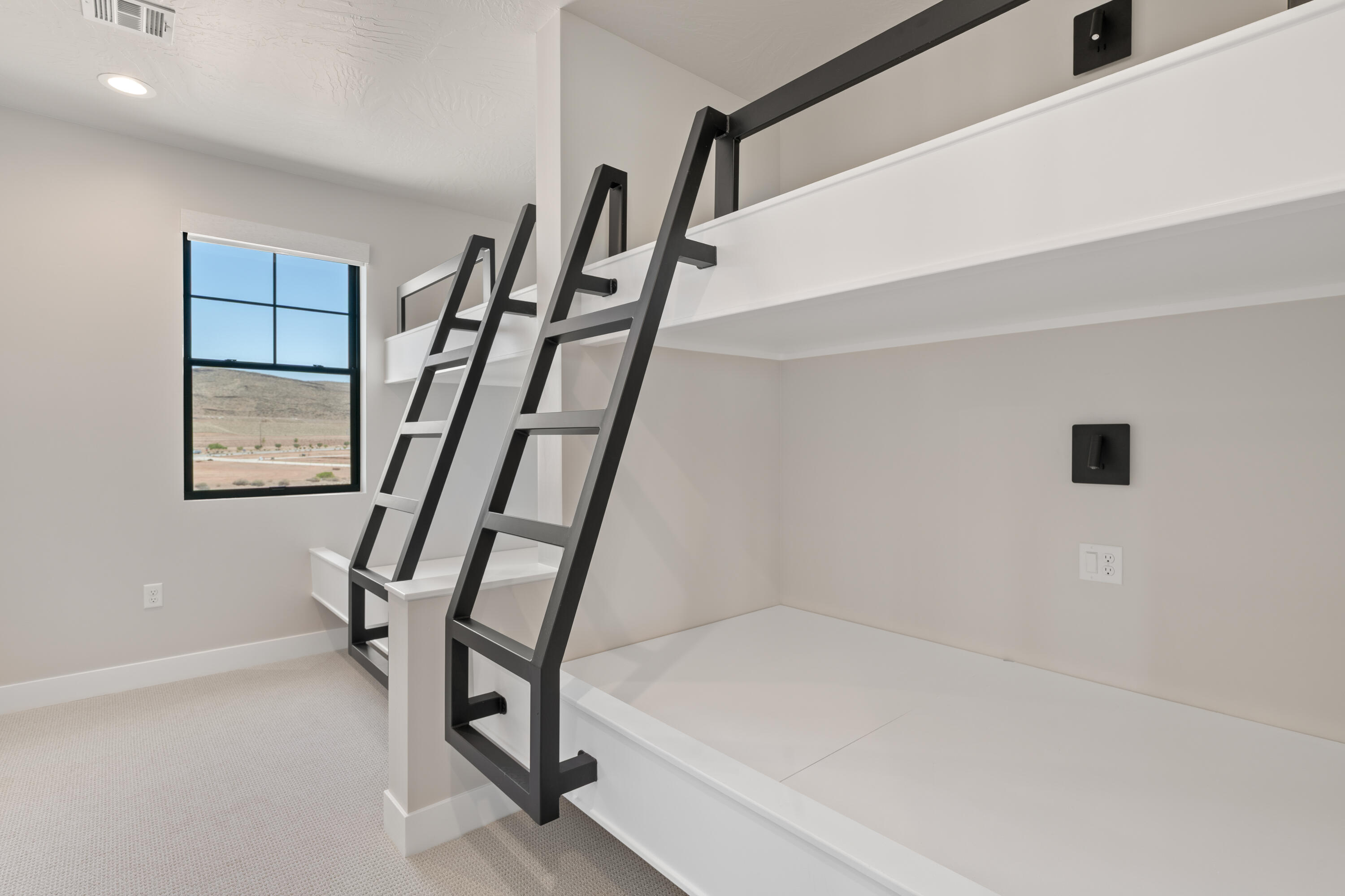 DESERT COLOR RESORT - Residential