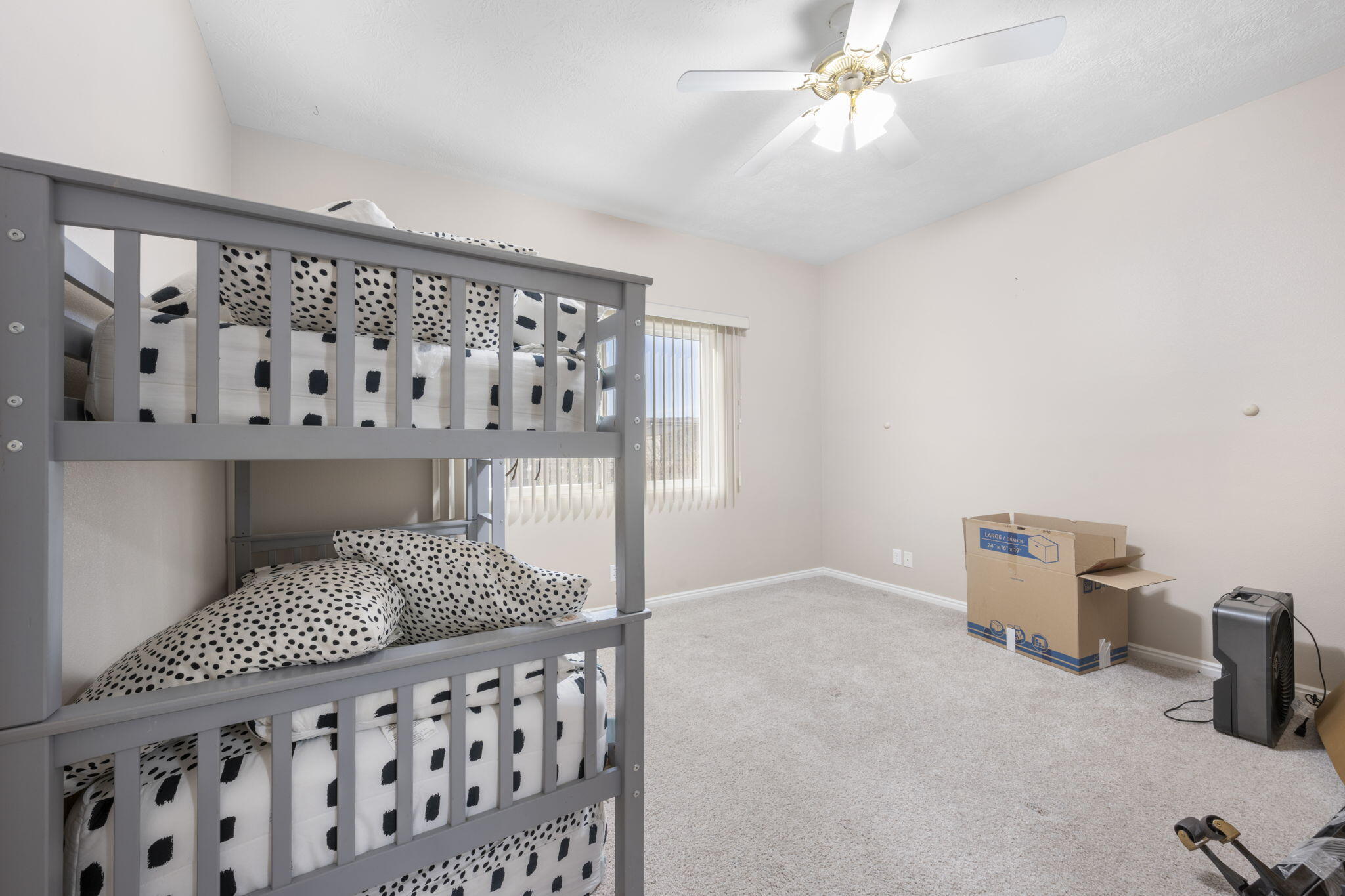 WINCHESTER HILLS - Residential