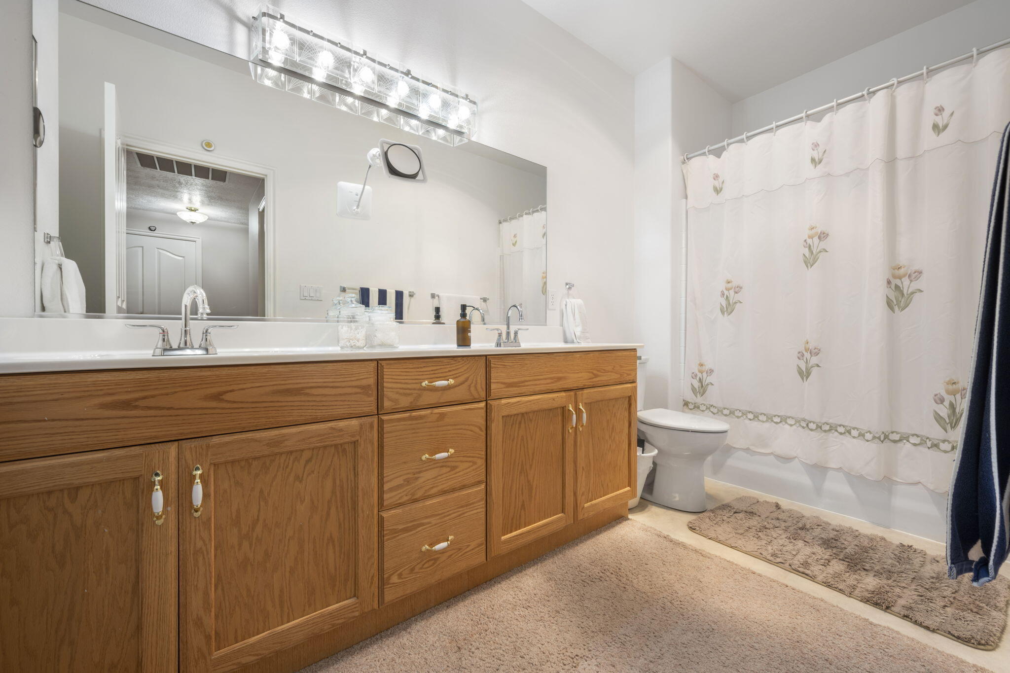 WINCHESTER HILLS - Residential