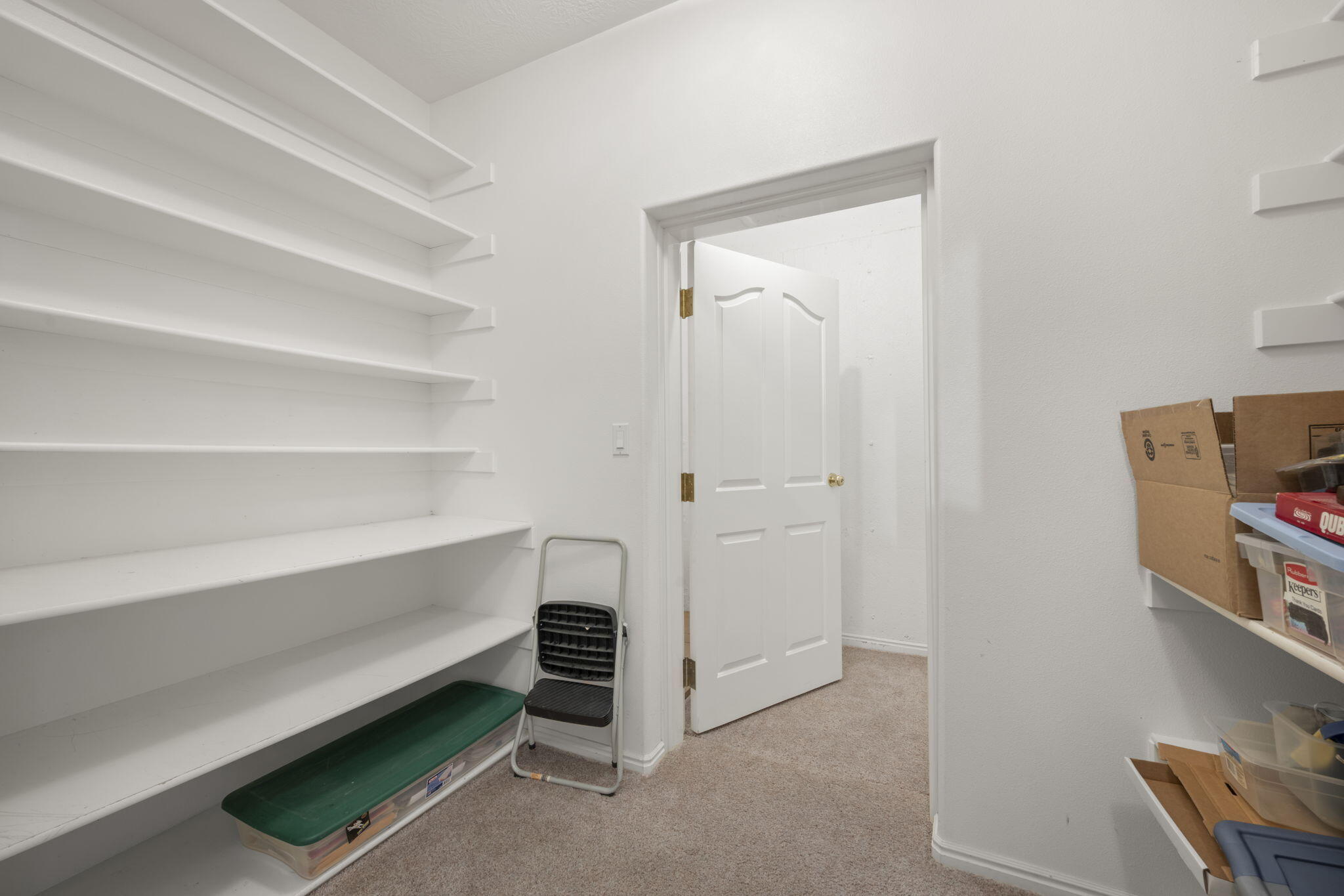 WINCHESTER HILLS - Residential