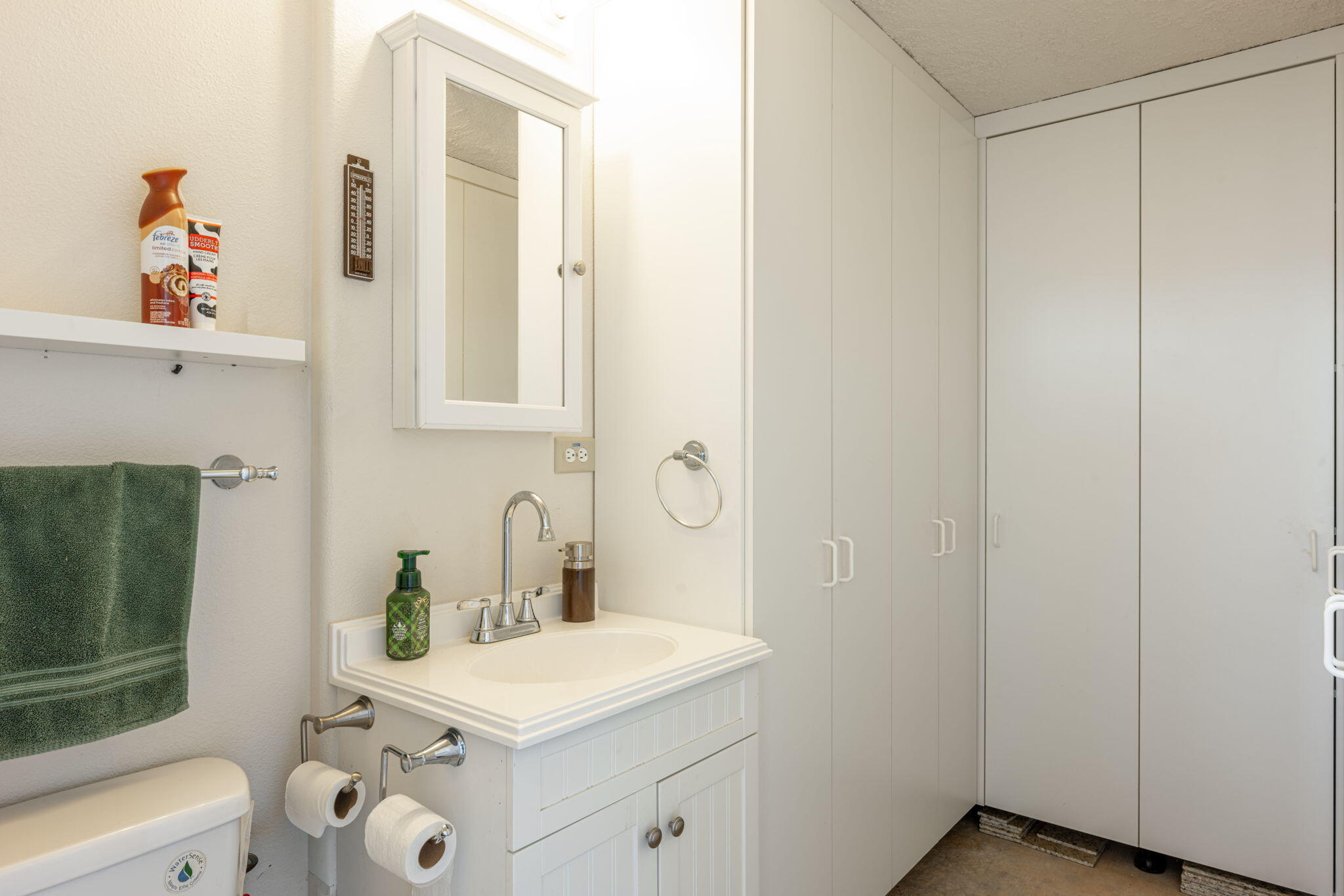 WINCHESTER HILLS - Residential