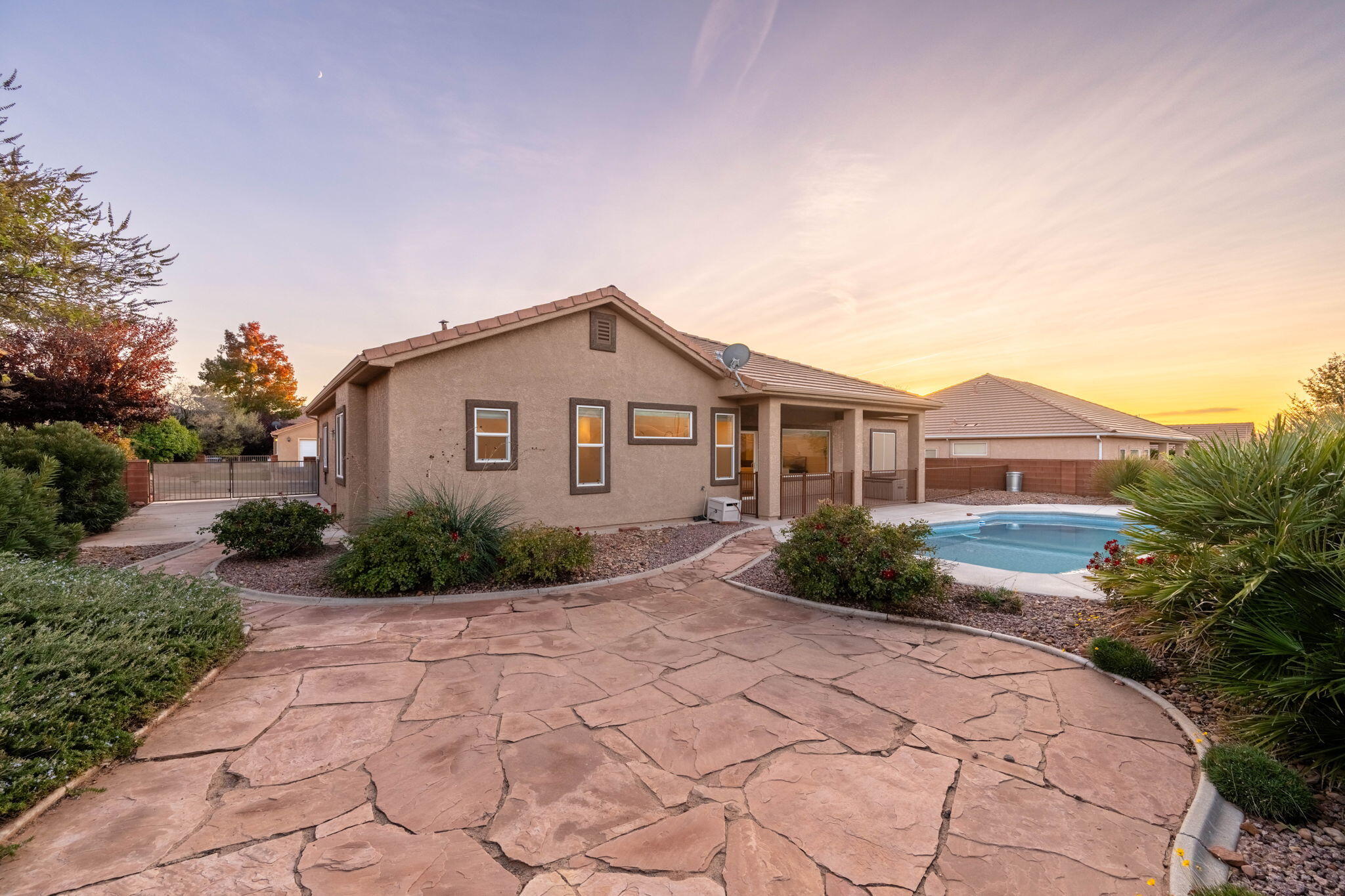 SKY RIDGE - Residential