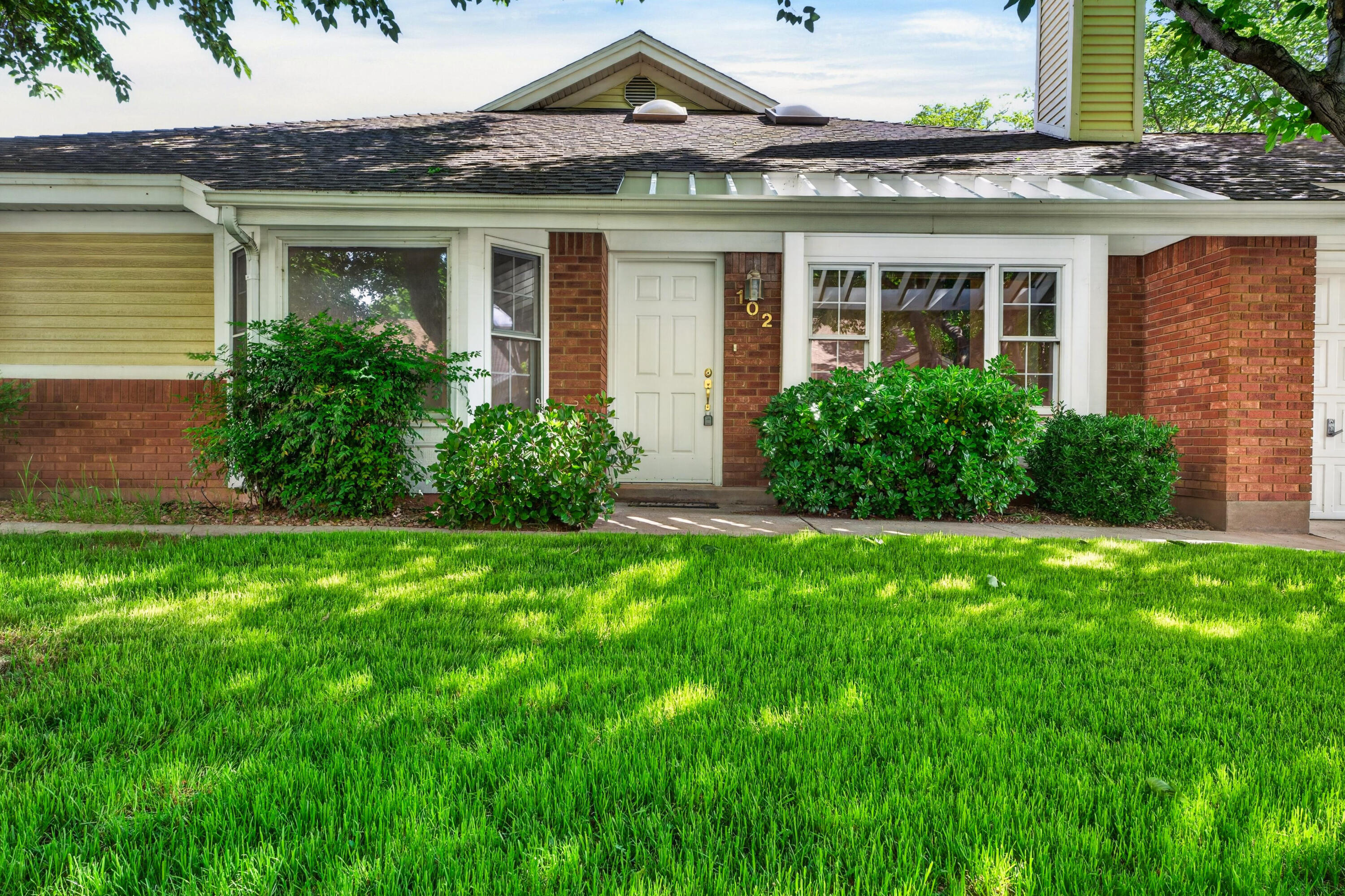 RED CANYON TOWNHOMES - Residential