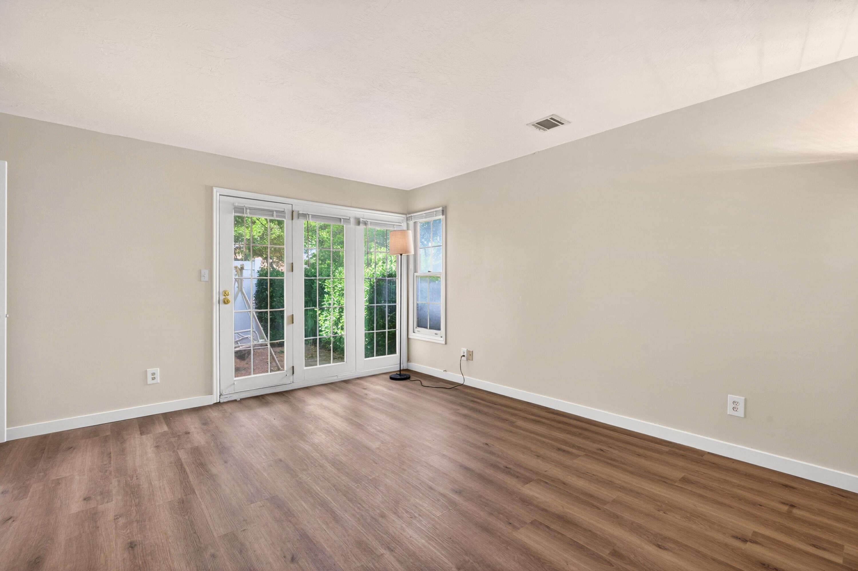 RED CANYON TOWNHOMES - Residential