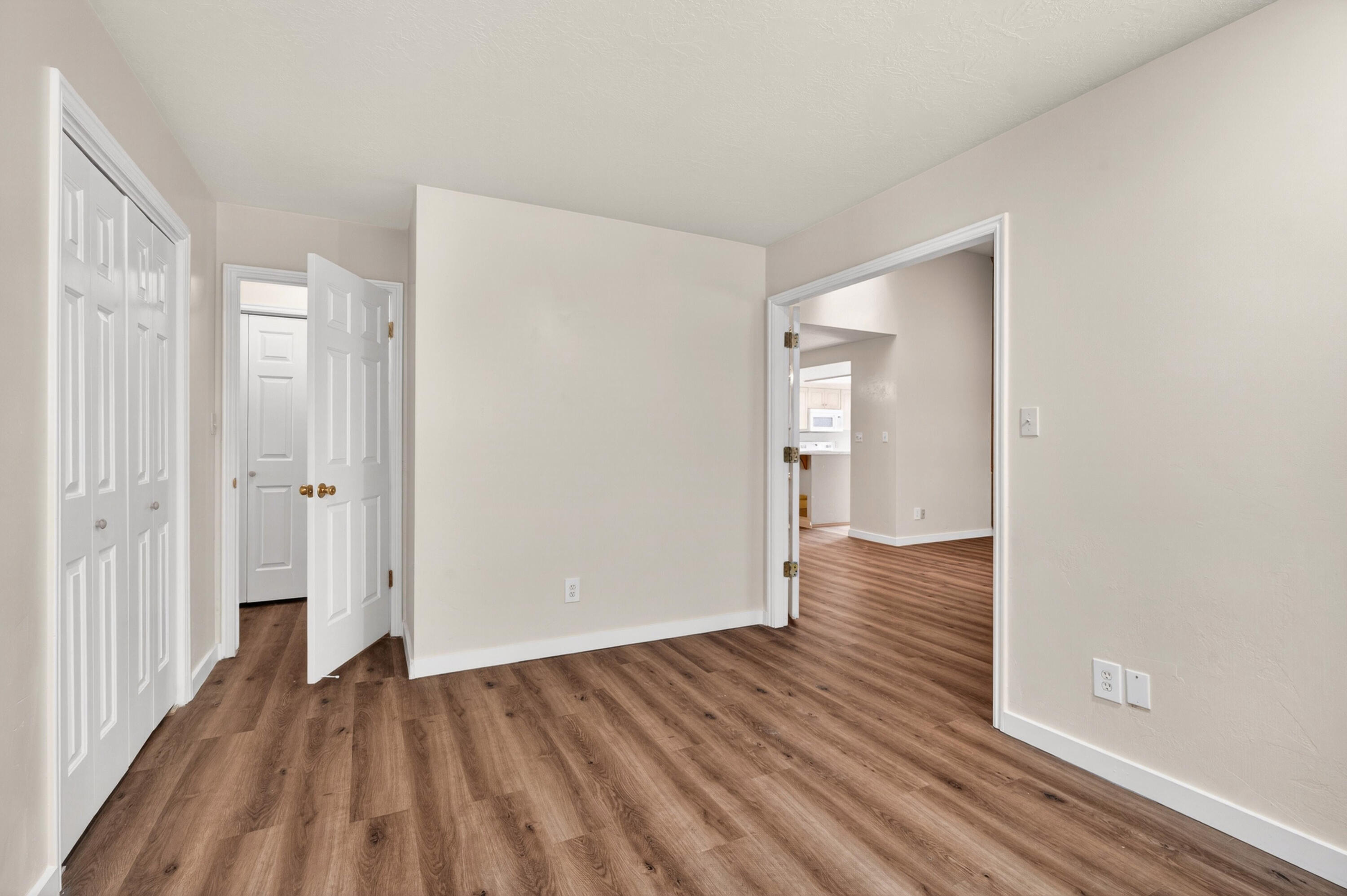 RED CANYON TOWNHOMES - Residential