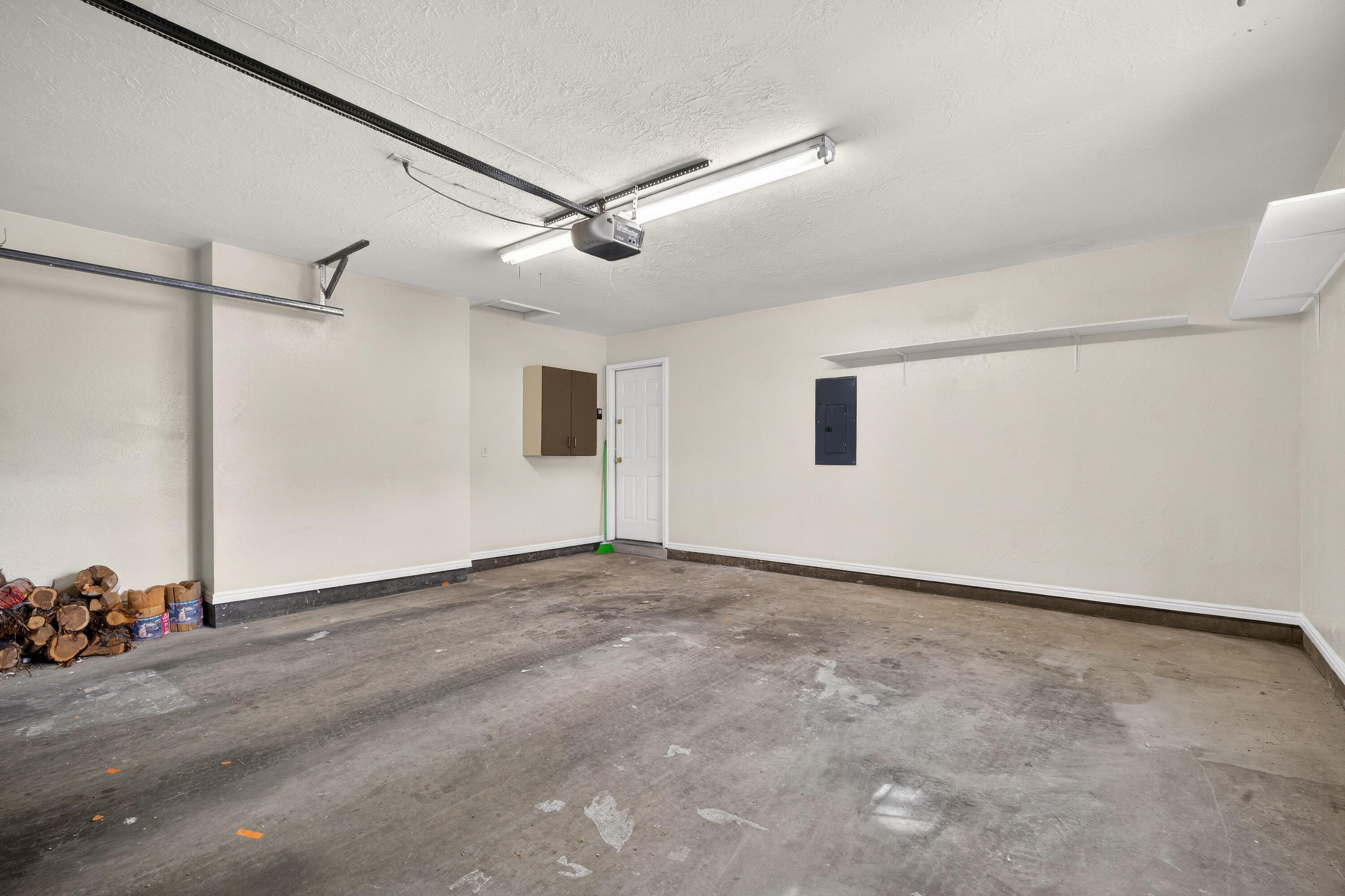 RED CANYON TOWNHOMES - Residential