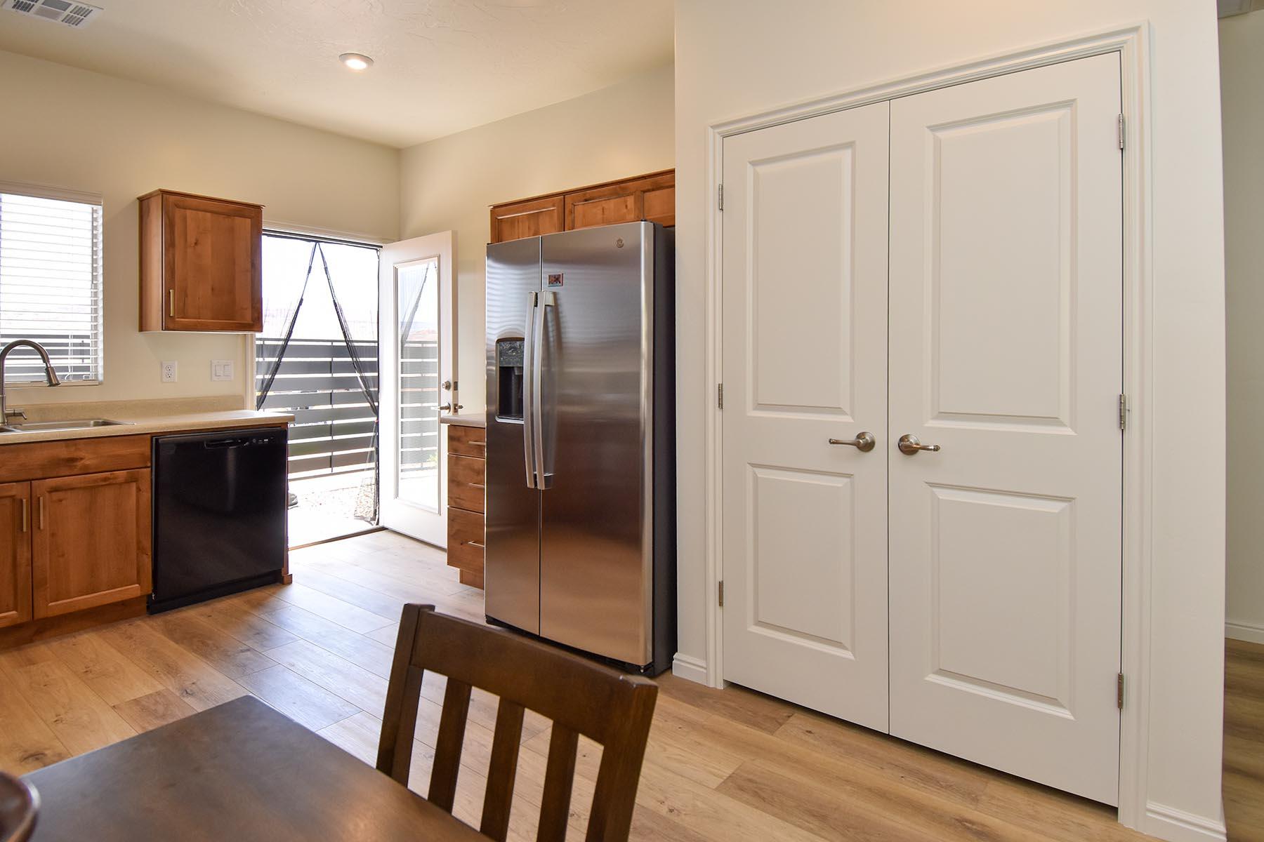 RED TRAILS SUNRISE VALLEY - Residential