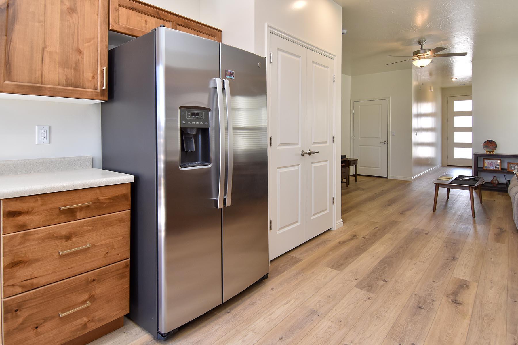 RED TRAILS SUNRISE VALLEY - Residential