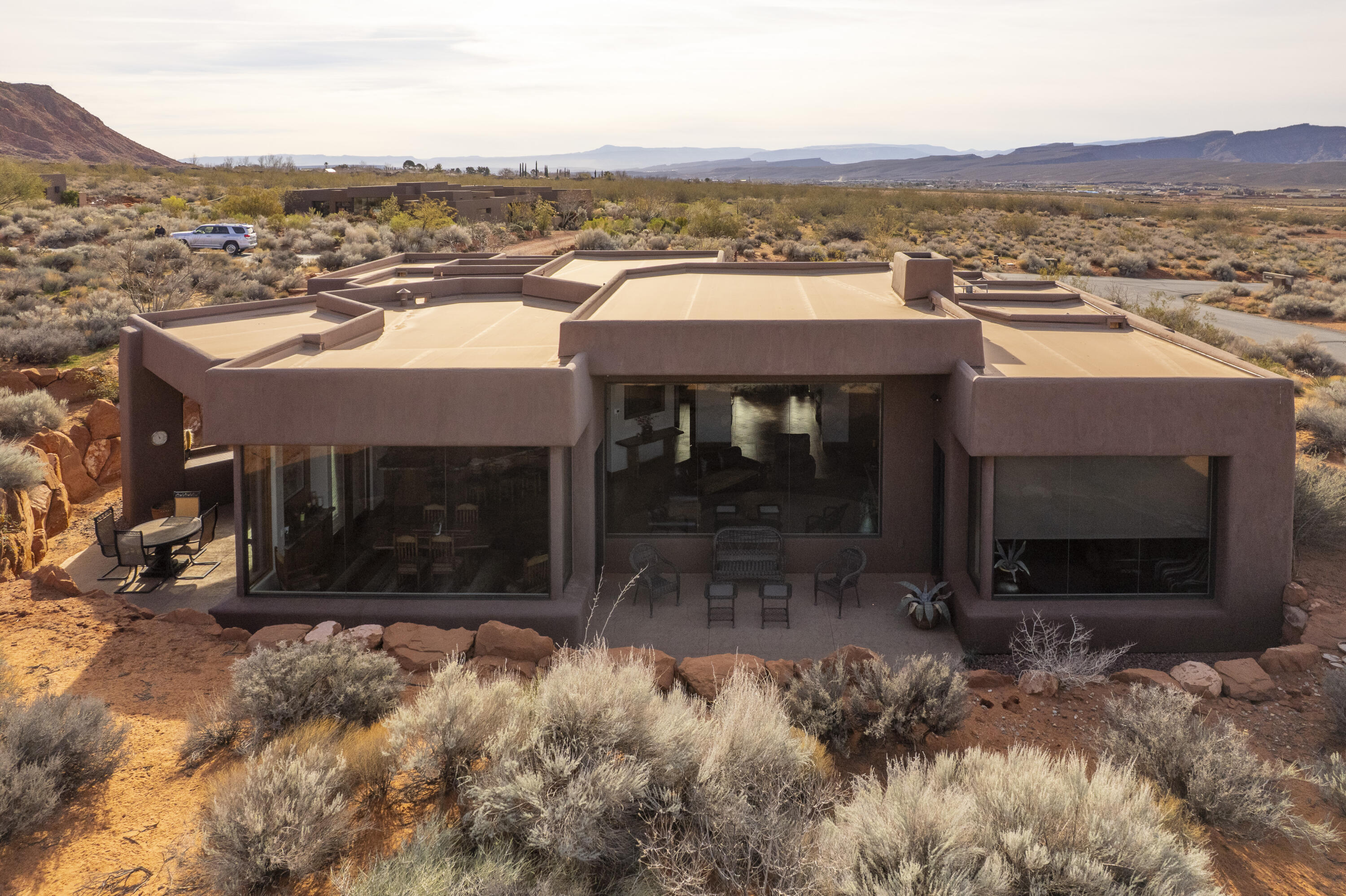 TAVIAWK - Residential