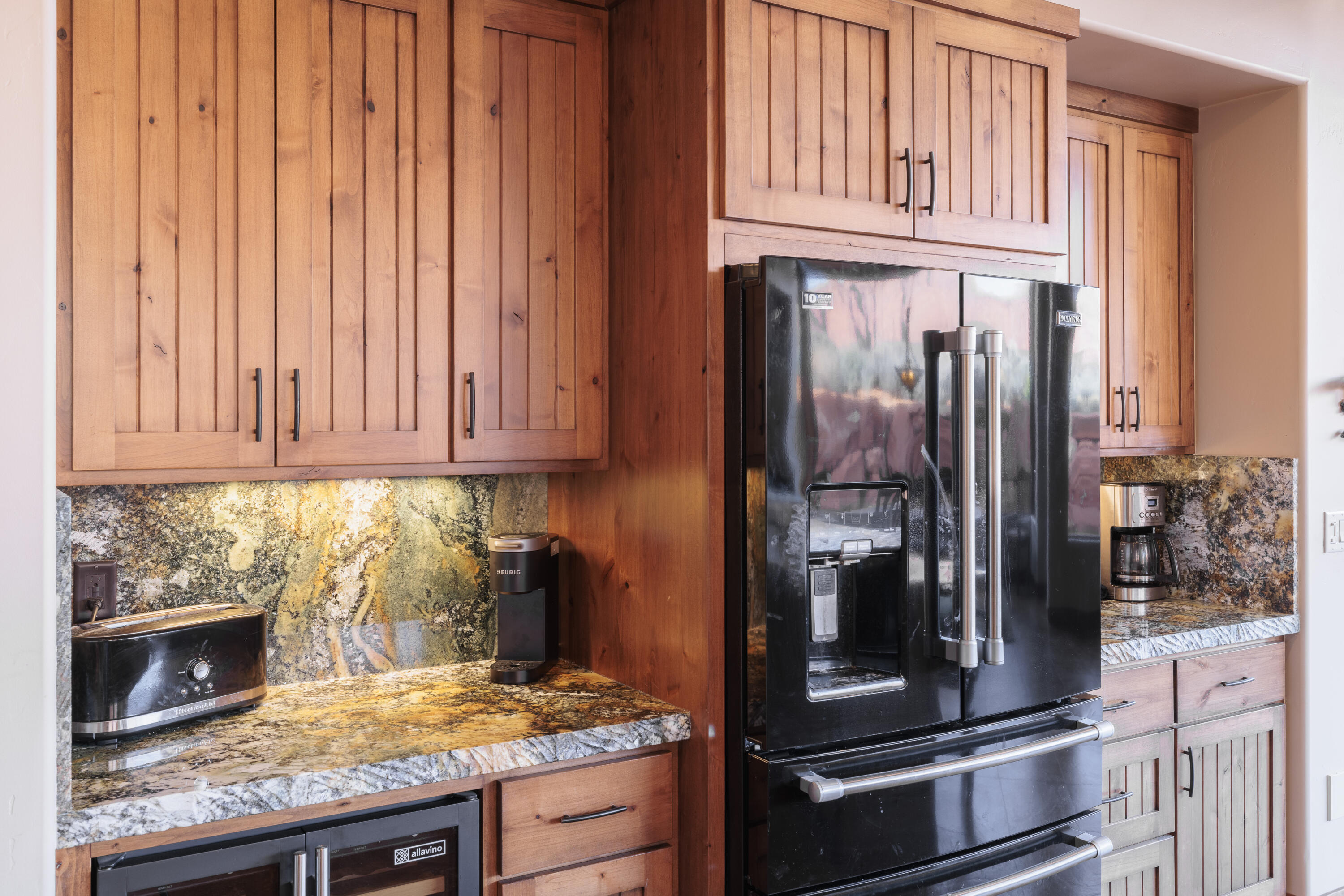 TAVIAWK - Residential